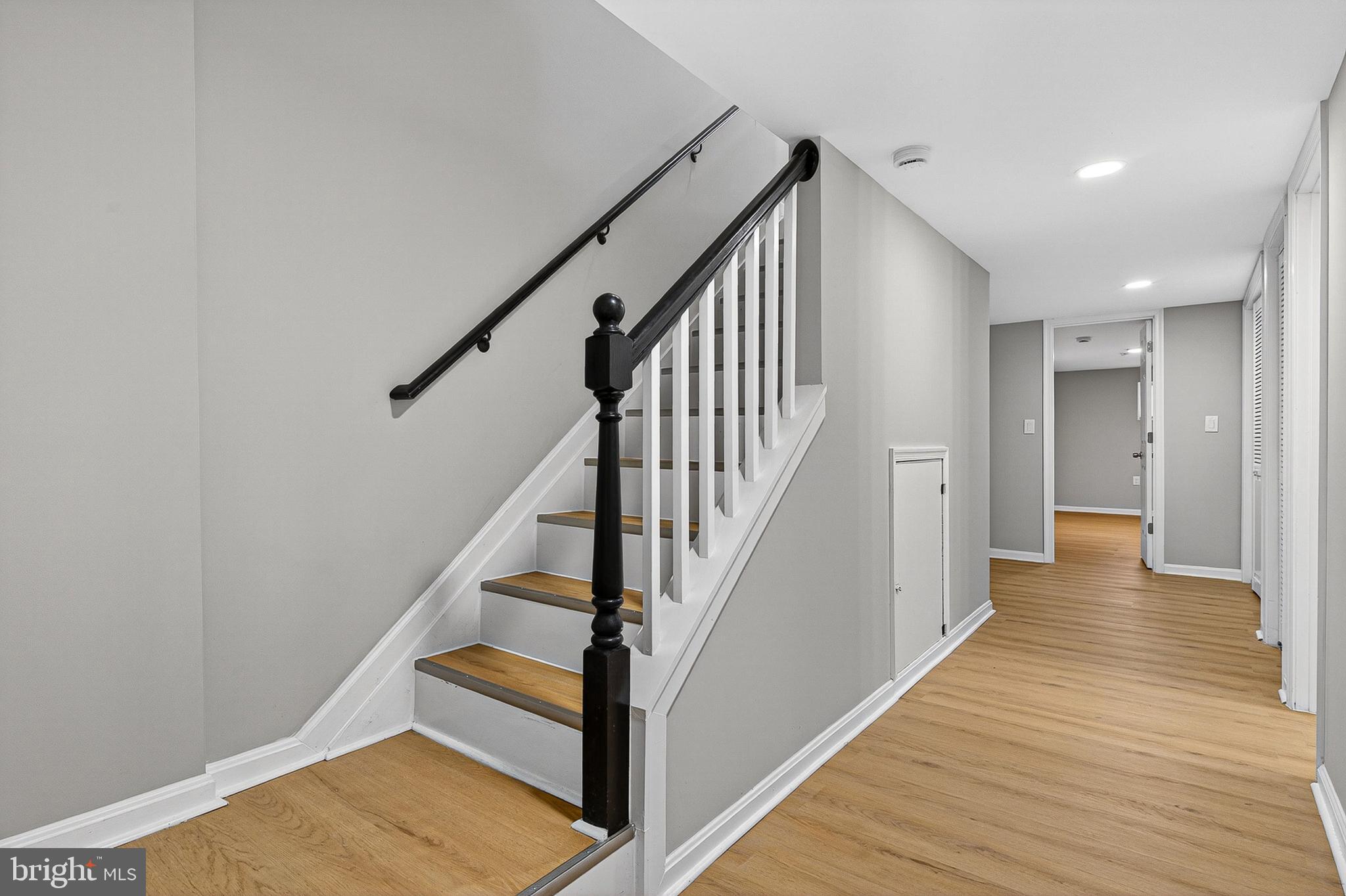 BROADWAY EAST - Residential