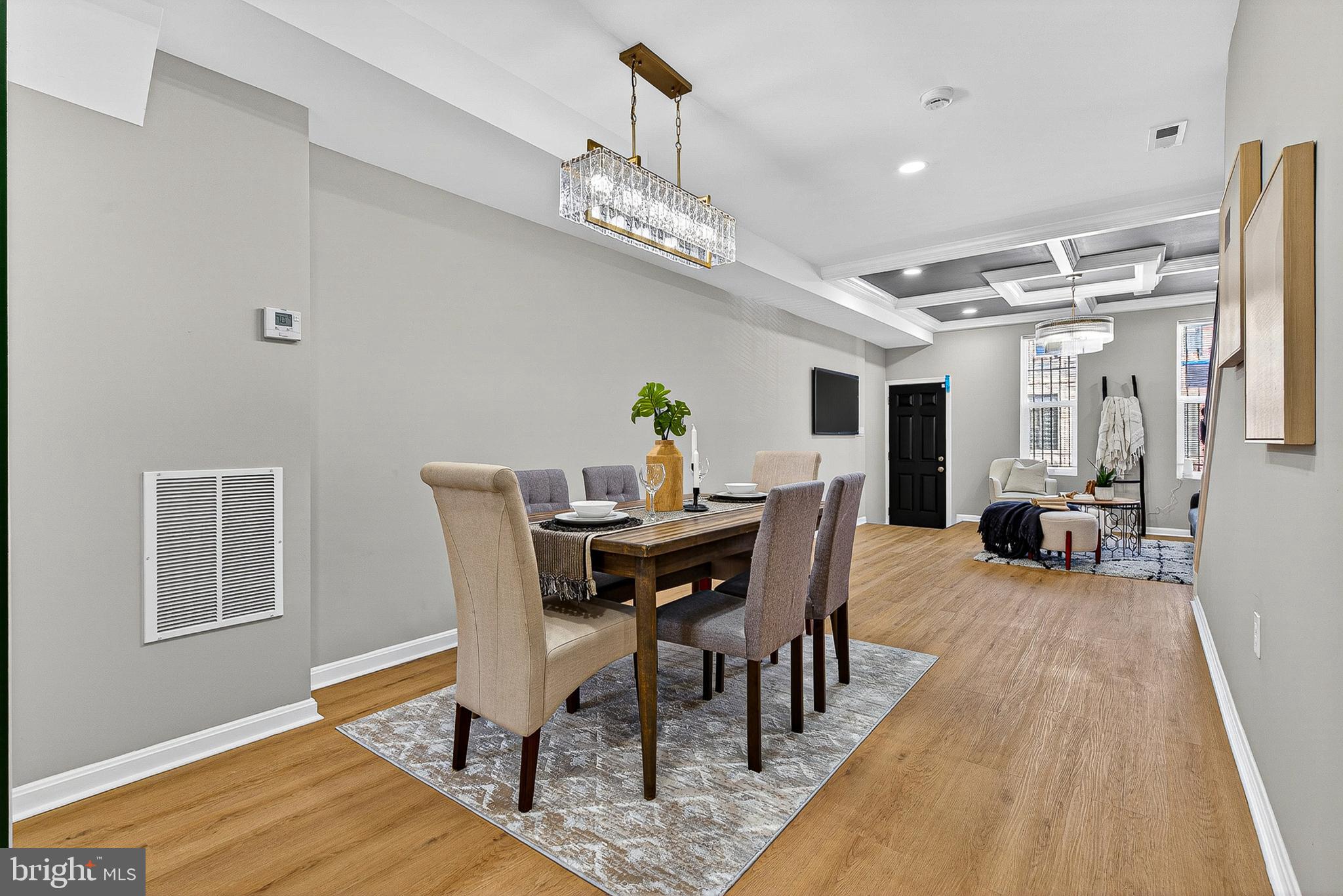 BROADWAY EAST - Residential