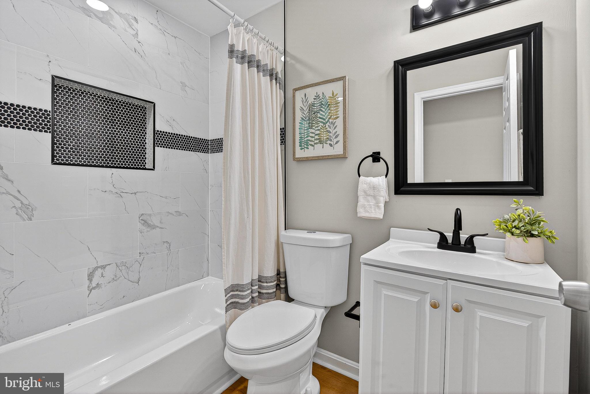 BROADWAY EAST - Residential