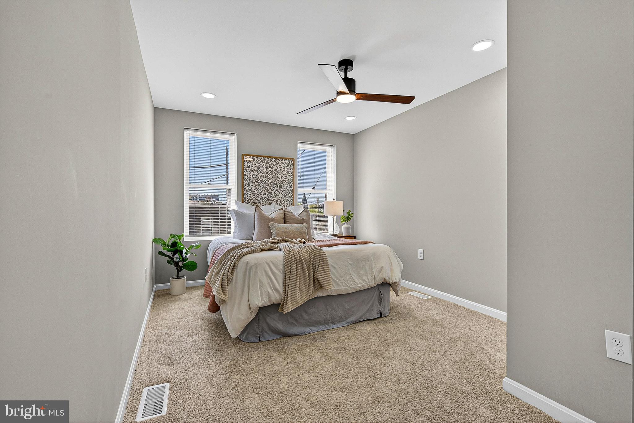 BROADWAY EAST - Residential