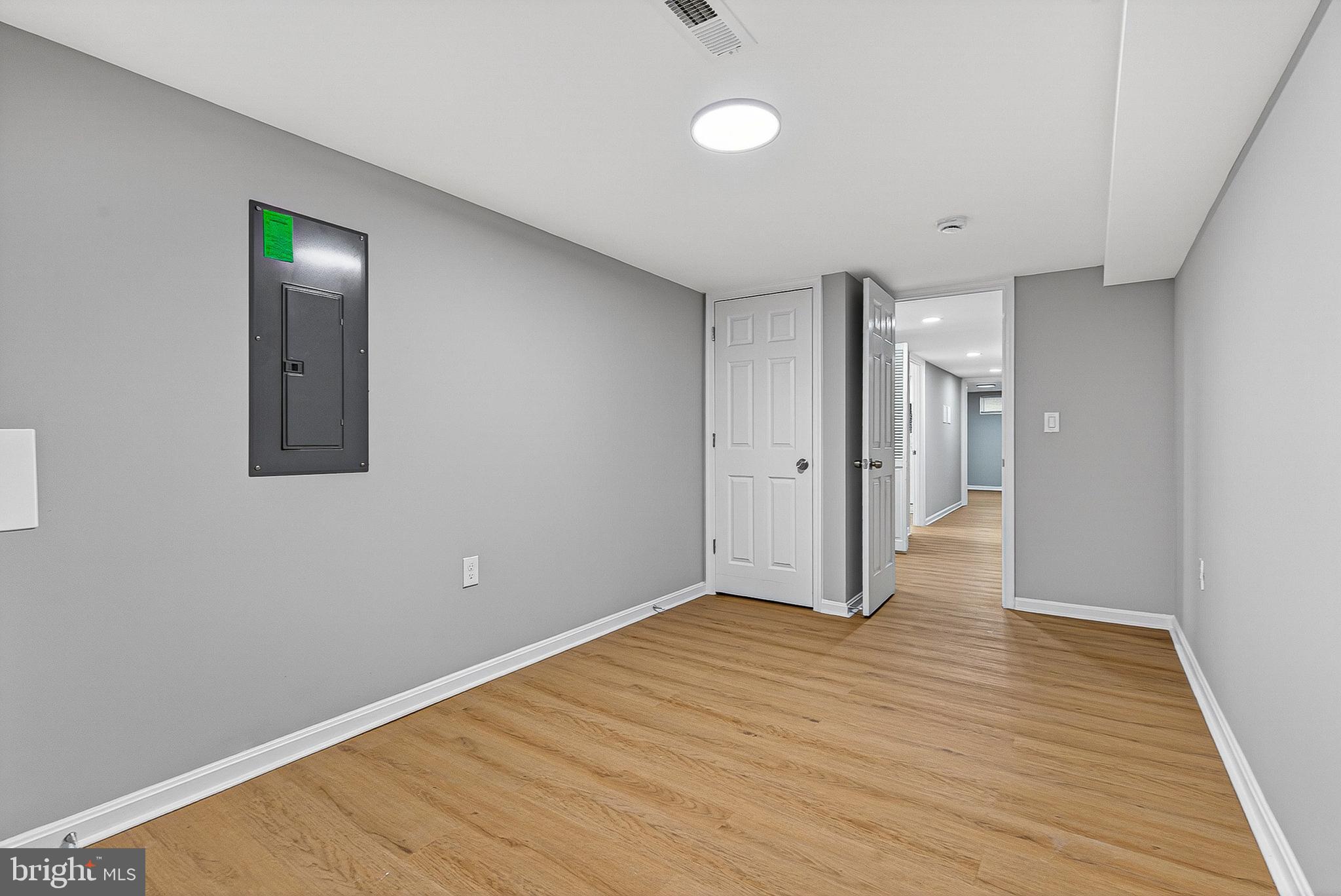 BROADWAY EAST - Residential