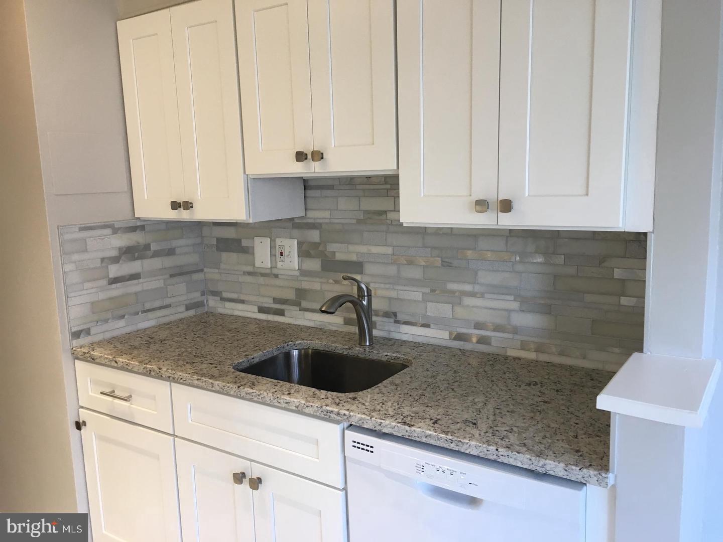 4301 MASSACHUSETTS AVENUE NW 3011