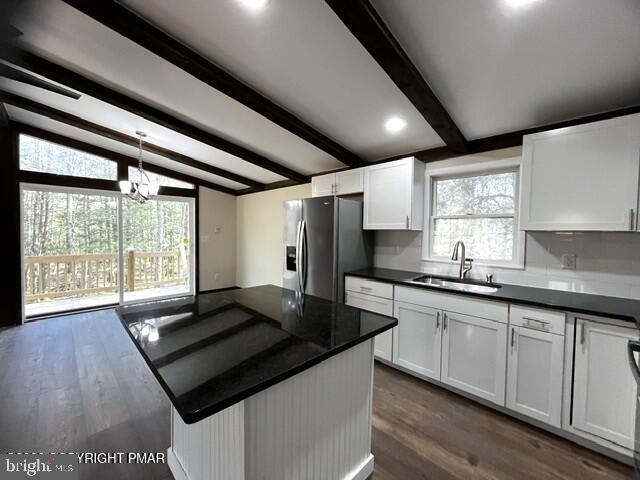 1187 CARRIAGE LANE