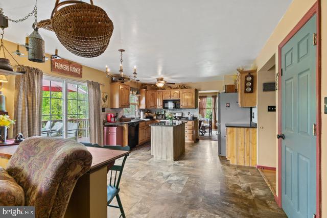 CEDAR HOLLOW FARMS - Residential