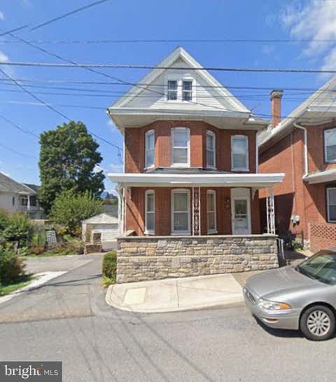Homes For Sale - 28 S Grant Street<br/> WAYNESBORO, PA 17268