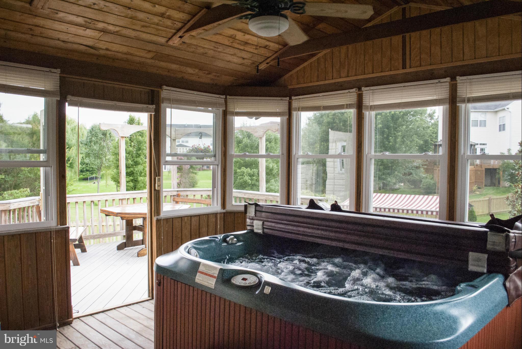 TAVISTOCK FARMS - Residential