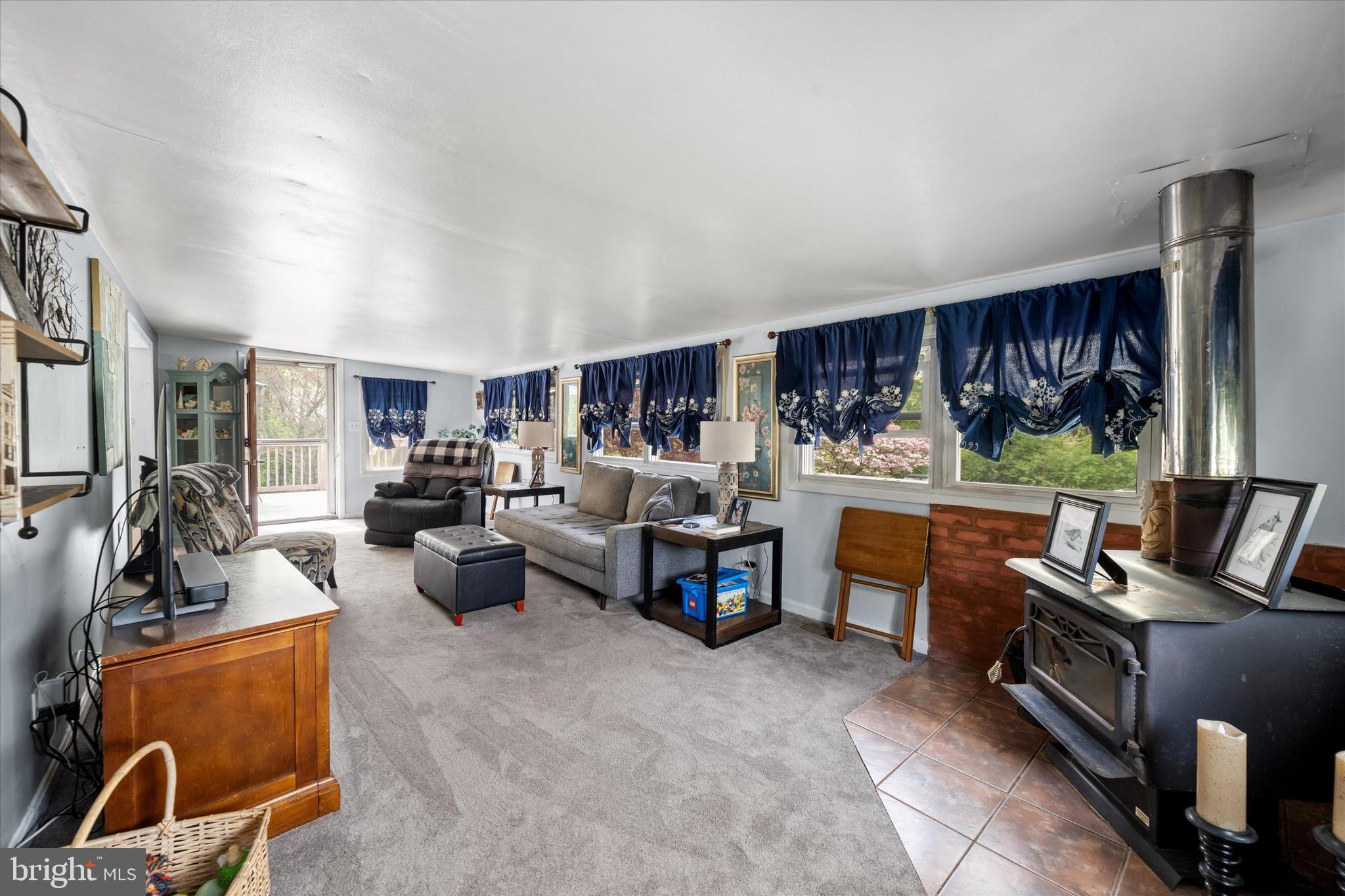 WHITE VILLAGE - Residential