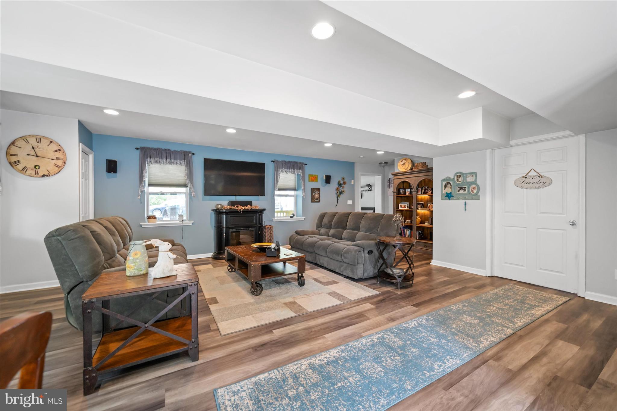 WHITE VILLAGE - Residential