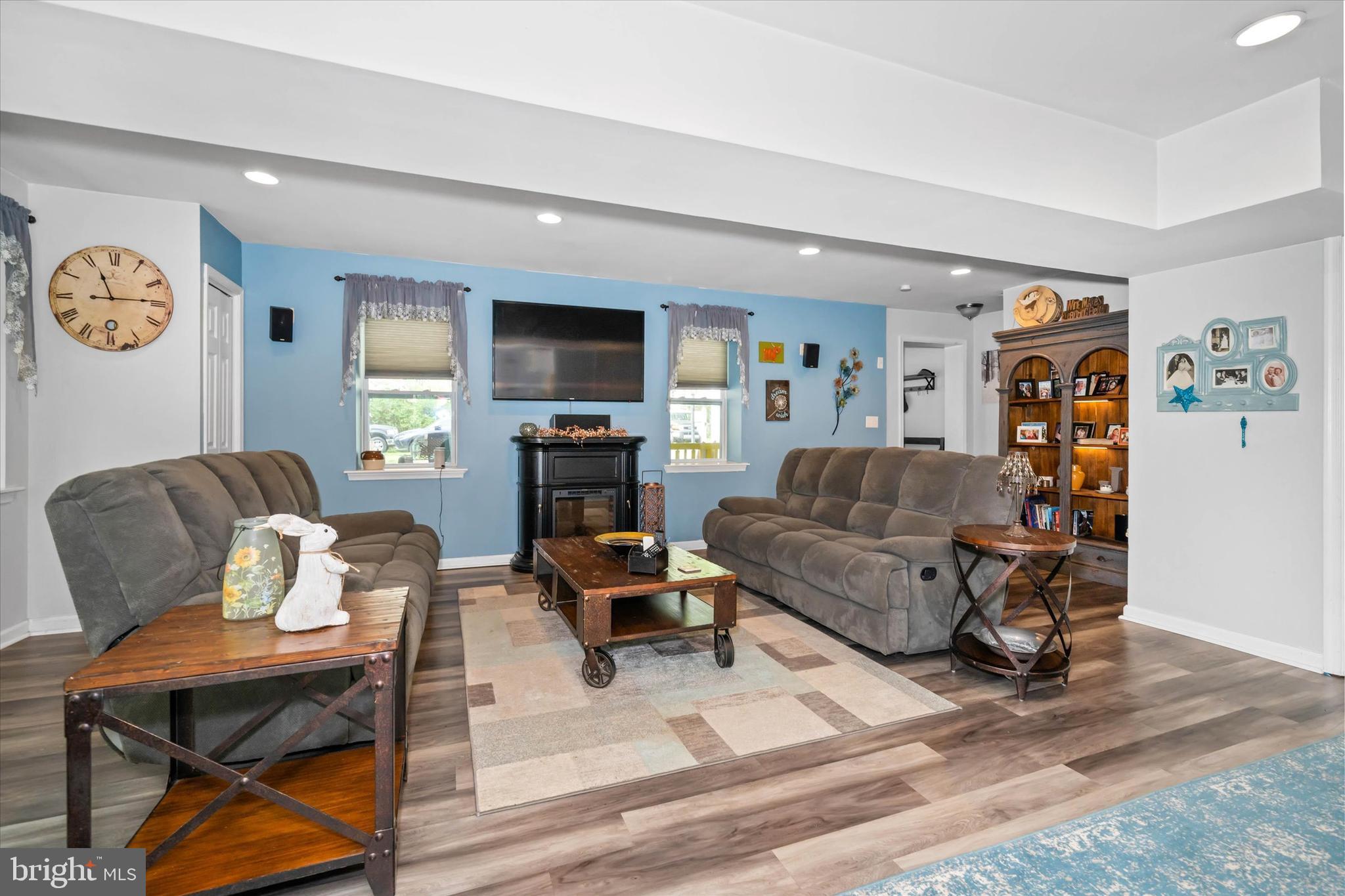 WHITE VILLAGE - Residential