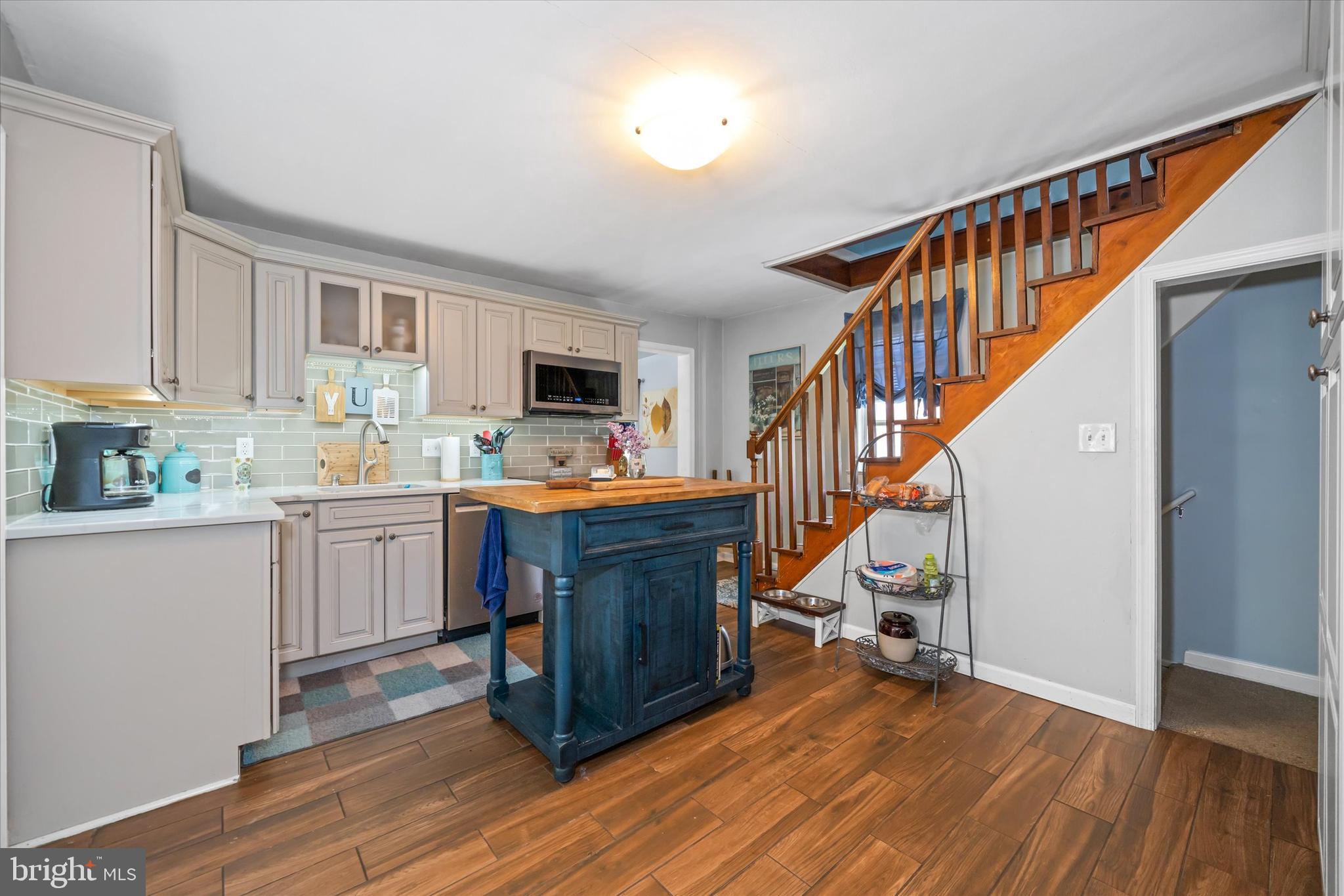 WHITE VILLAGE - Residential