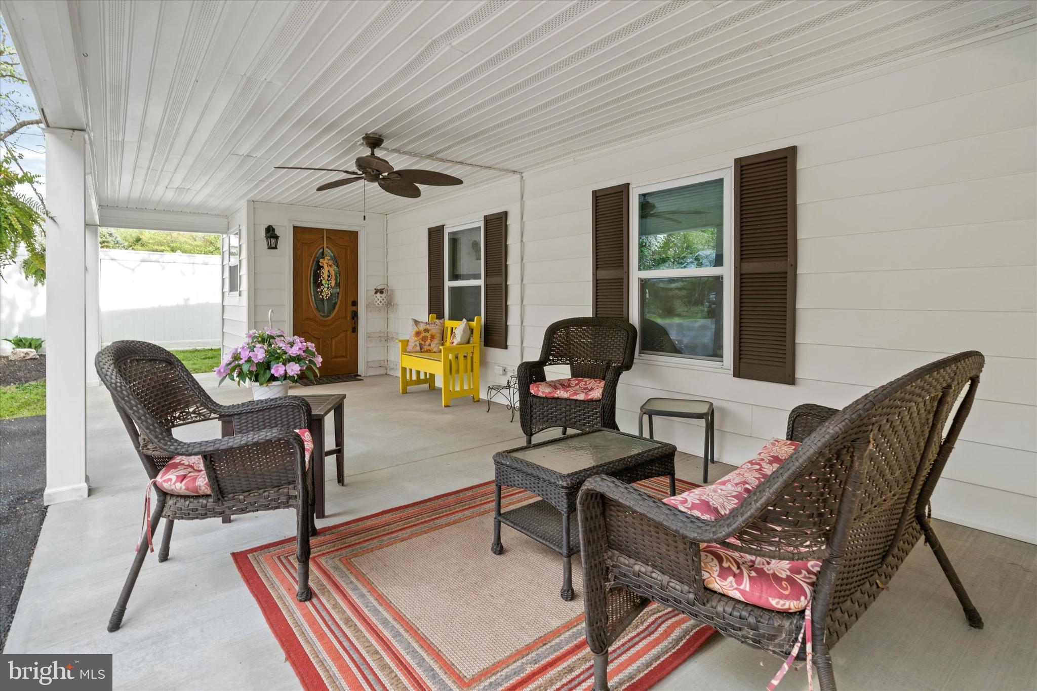 WHITE VILLAGE - Residential