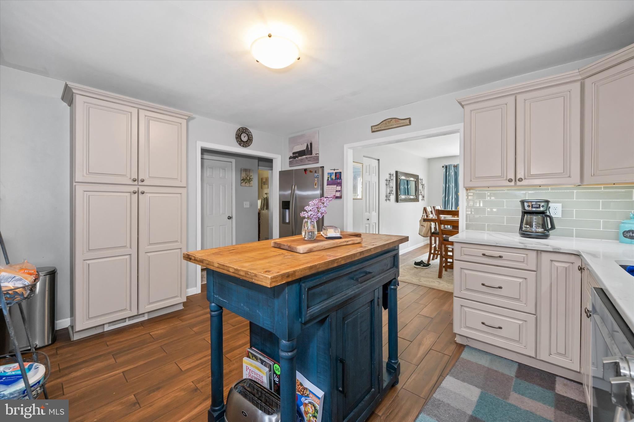 WHITE VILLAGE - Residential