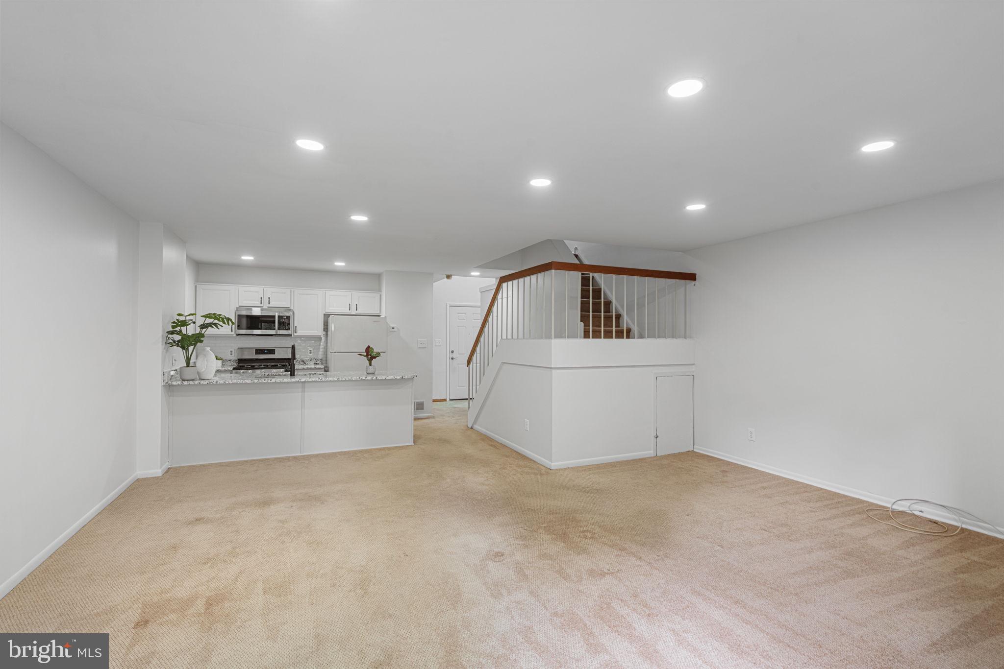 1019 BANCROFT PLACE