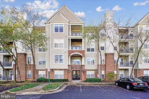 Photo of 3021 Nicosh Circle #1401, FALLS CHURCH, VA 22042 (MLS # VAFX2342878)