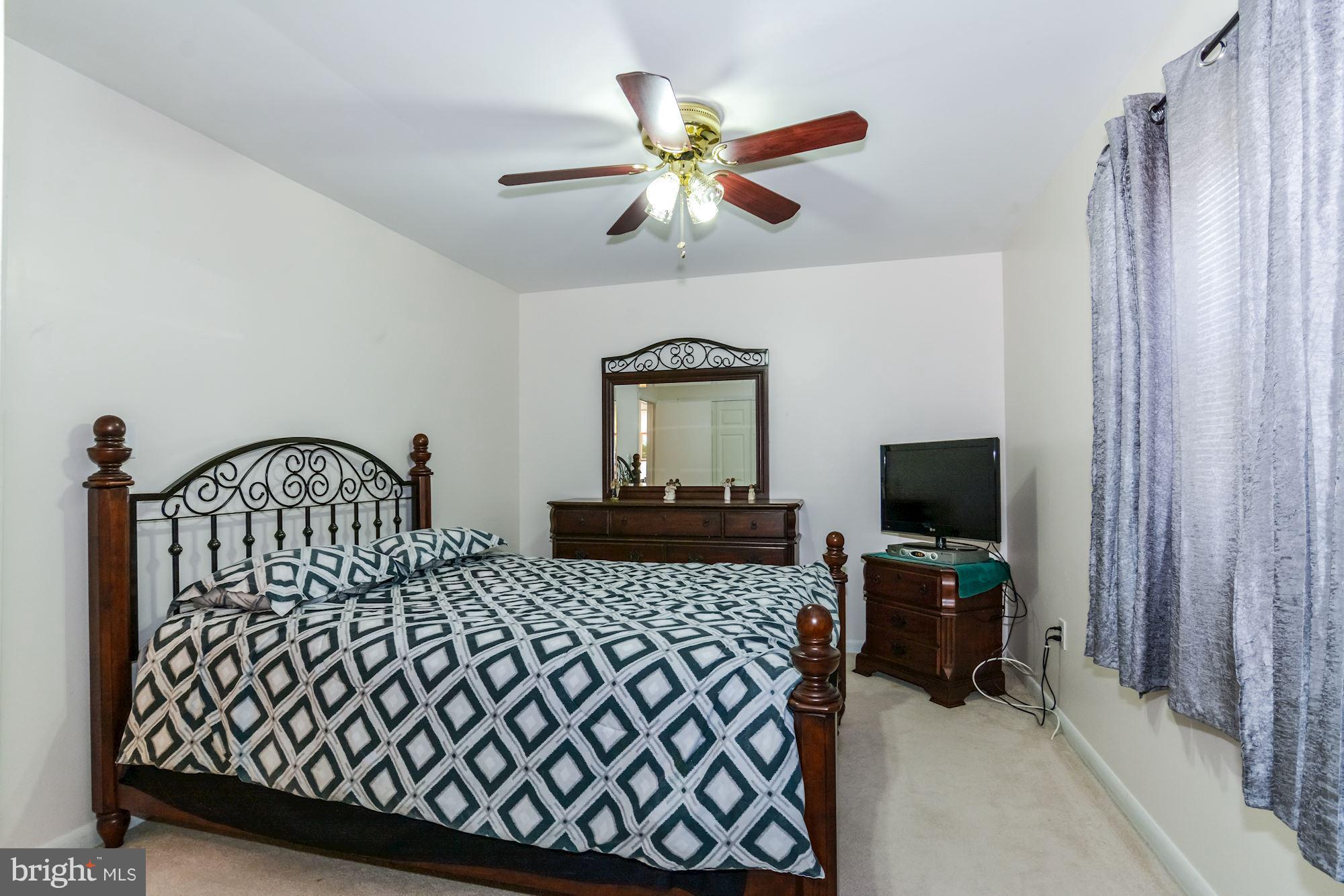 DALE CITY - Residential