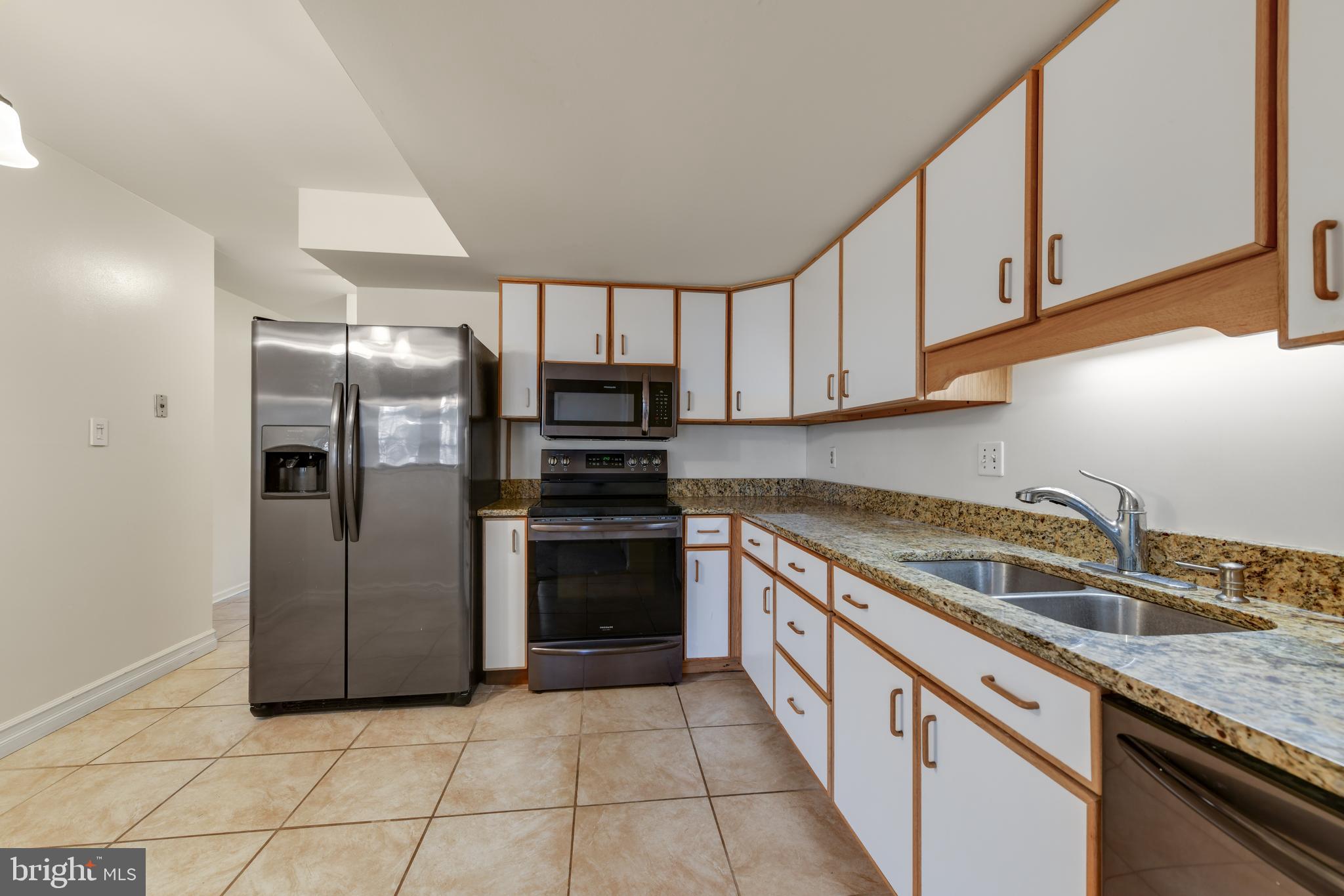 FLYING HILLS - Residential