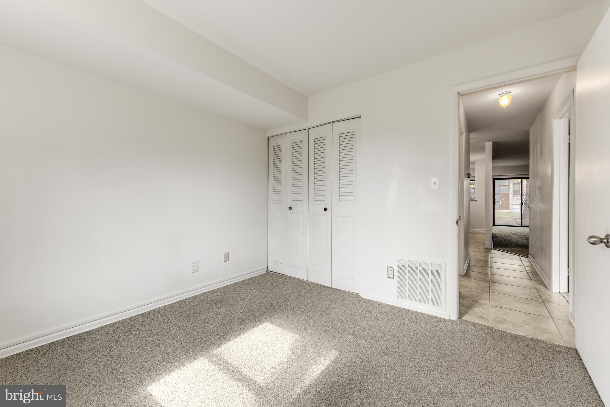 FLYING HILLS - Residential