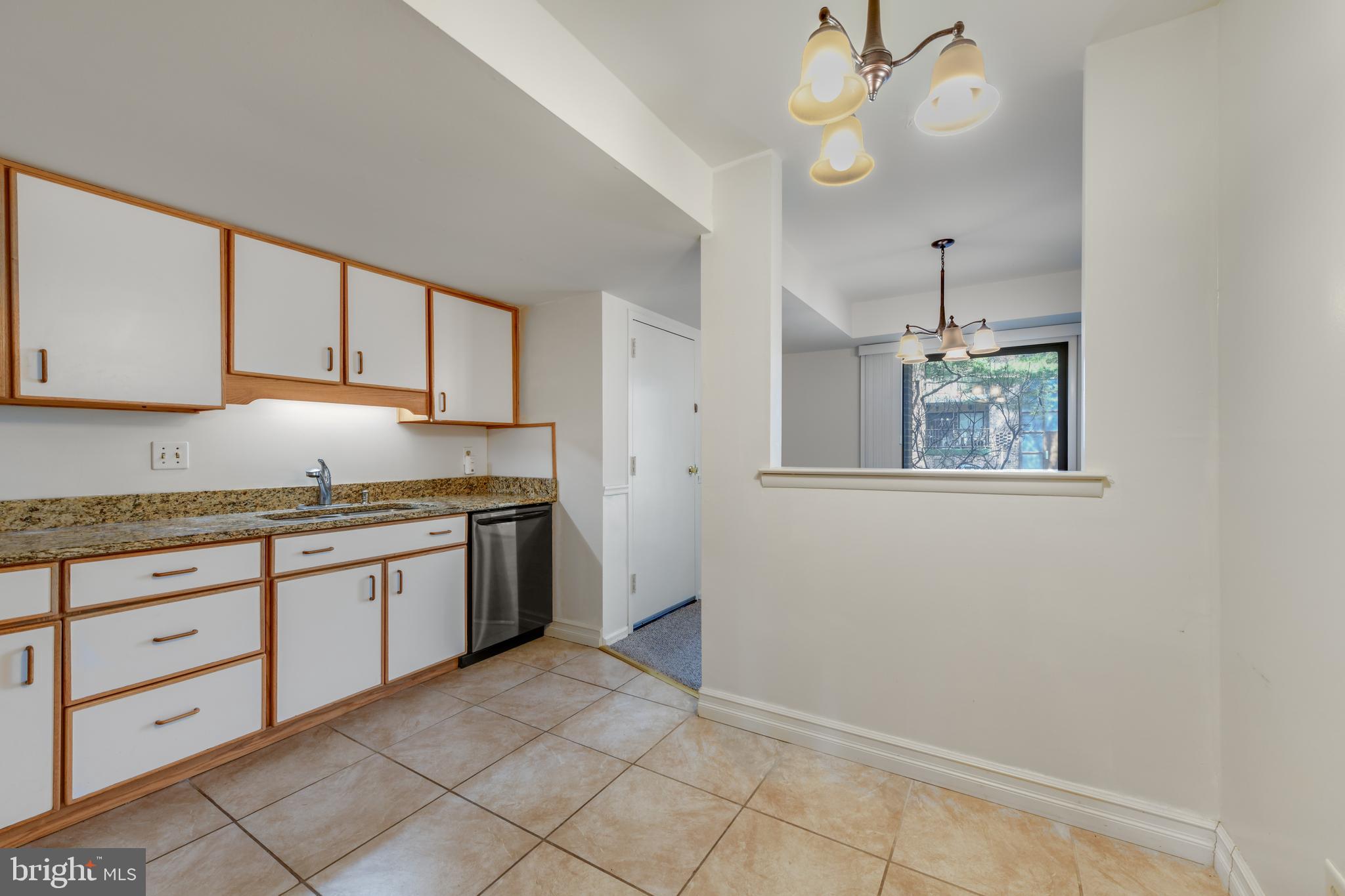 FLYING HILLS - Residential