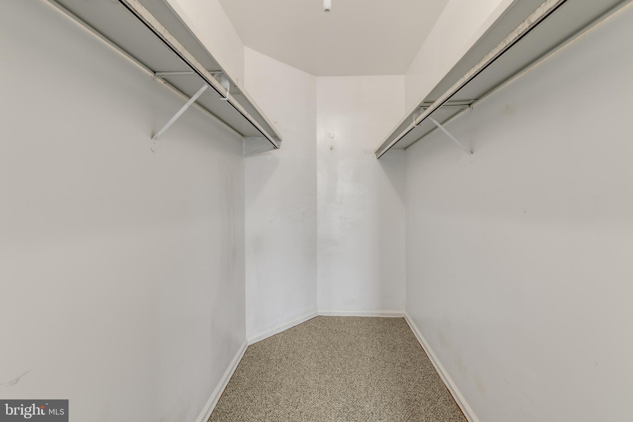 FLYING HILLS - Residential