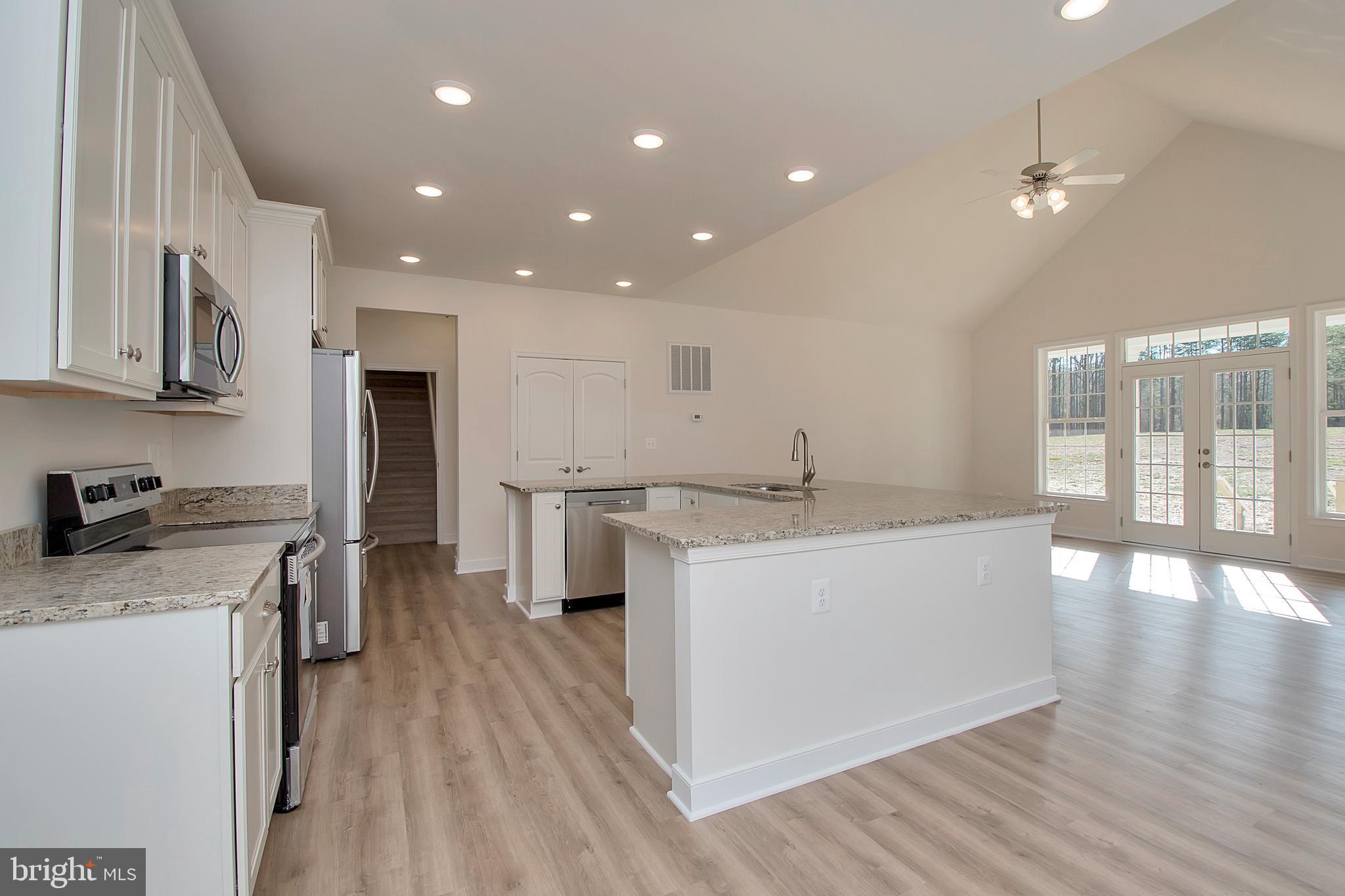 GOVERNOR SPOTSWOOD ESTATES - Residential