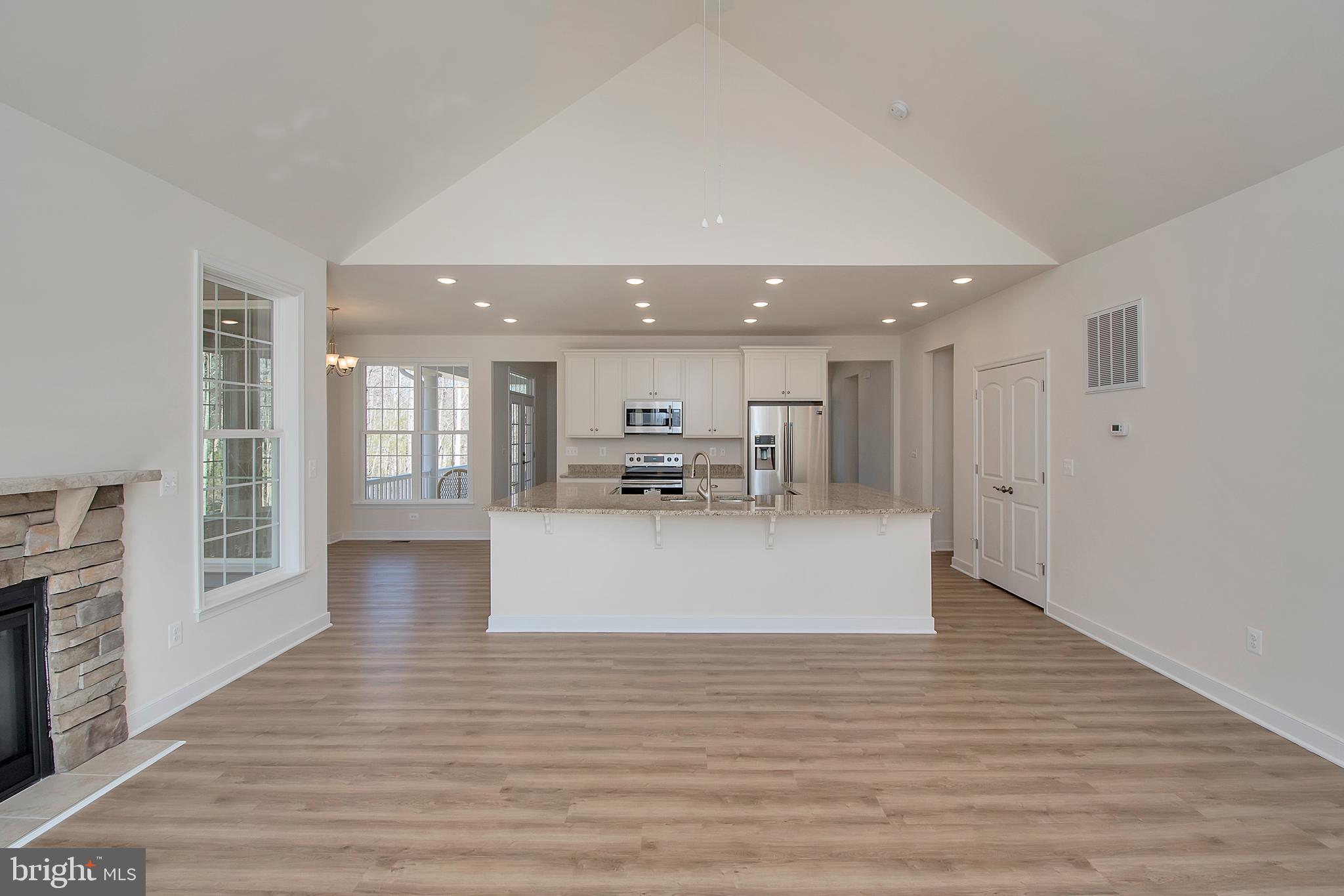 GOVERNOR SPOTSWOOD ESTATES - Residential