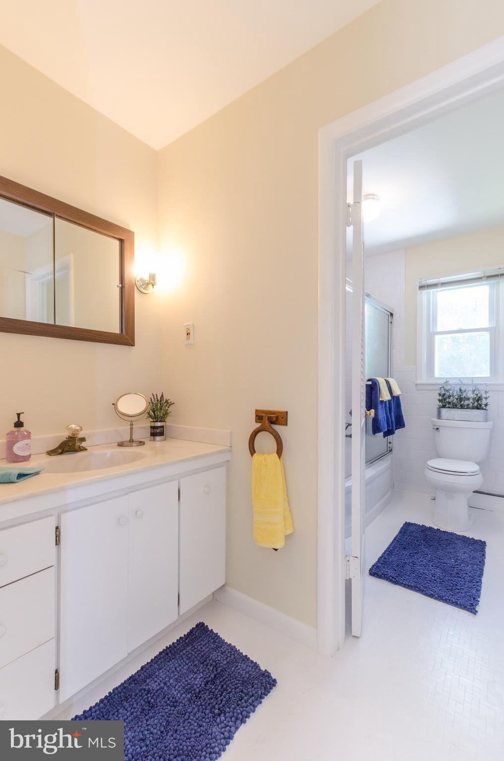 ORCHARD HILLS - Residential