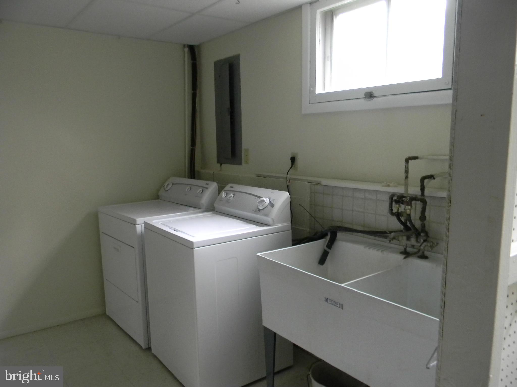 ORCHARD HILLS - Residential