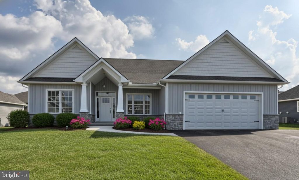 Photo of 18 Rolling Meadow Rd, LEBANON, PA 17046 (MLS # PALN2018126)