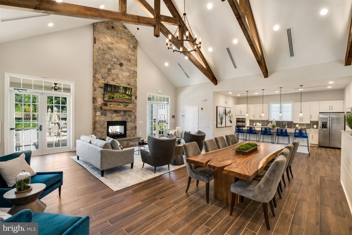 TWO RIVERS - Residential