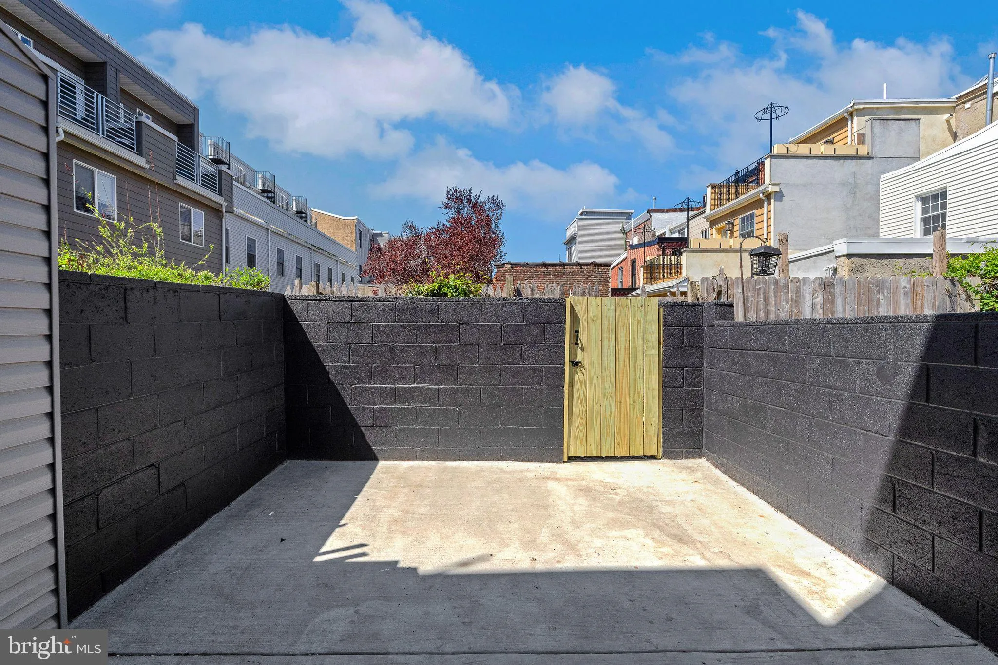 Philadelphia, Pennsylvania 19125, United States, 3 Bedrooms Bedrooms, ,2 BathroomsBathrooms,Residential,Active,114869