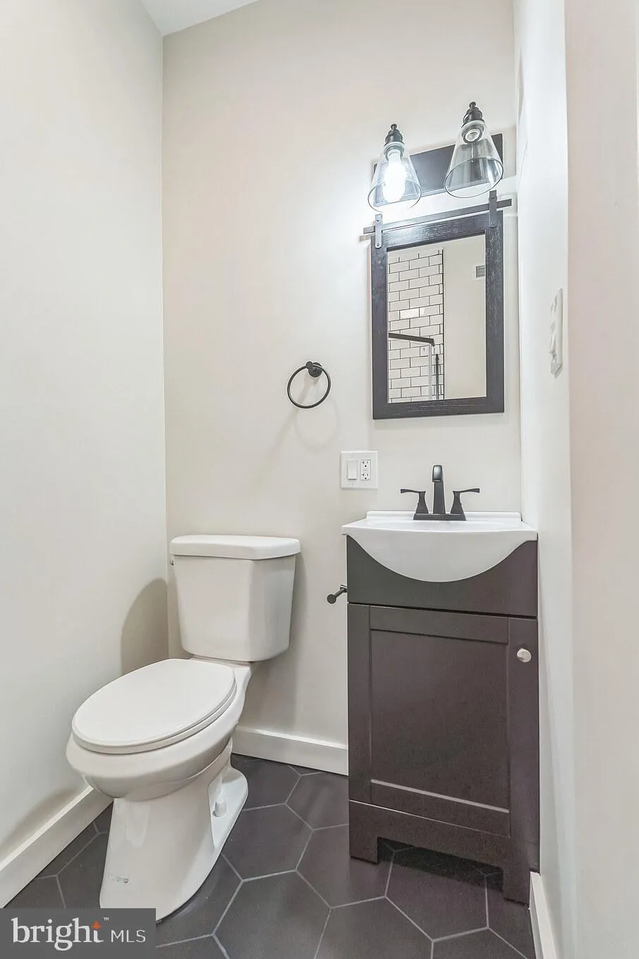 Philadelphia, Pennsylvania 19125, United States, 3 Bedrooms Bedrooms, ,2 BathroomsBathrooms,Residential,Active,114869