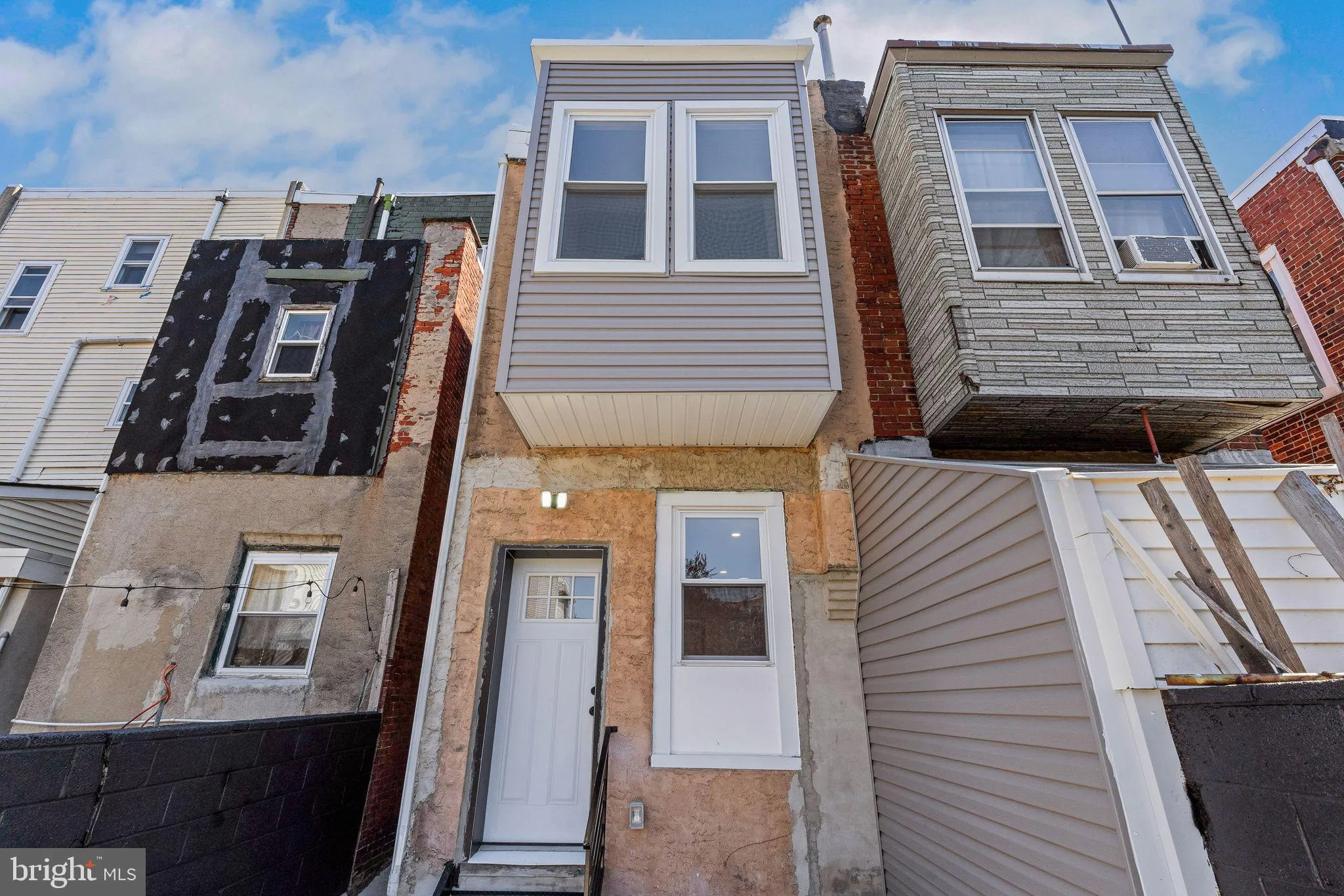 Philadelphia, Pennsylvania 19125, United States, 3 Bedrooms Bedrooms, ,2 BathroomsBathrooms,Residential,Active,114869