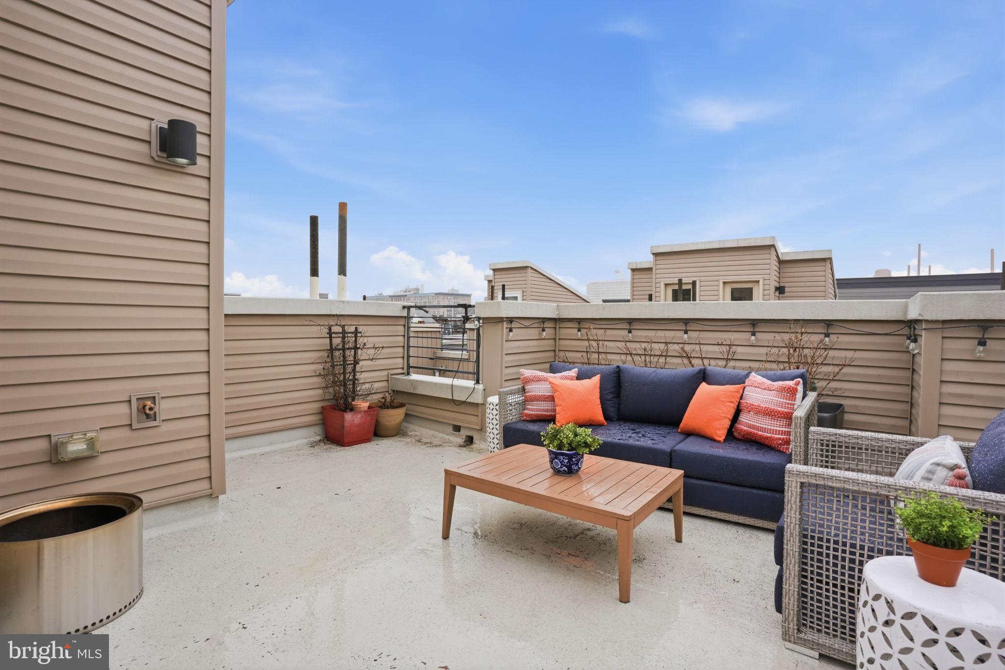 FAIRMOUNT - Residential