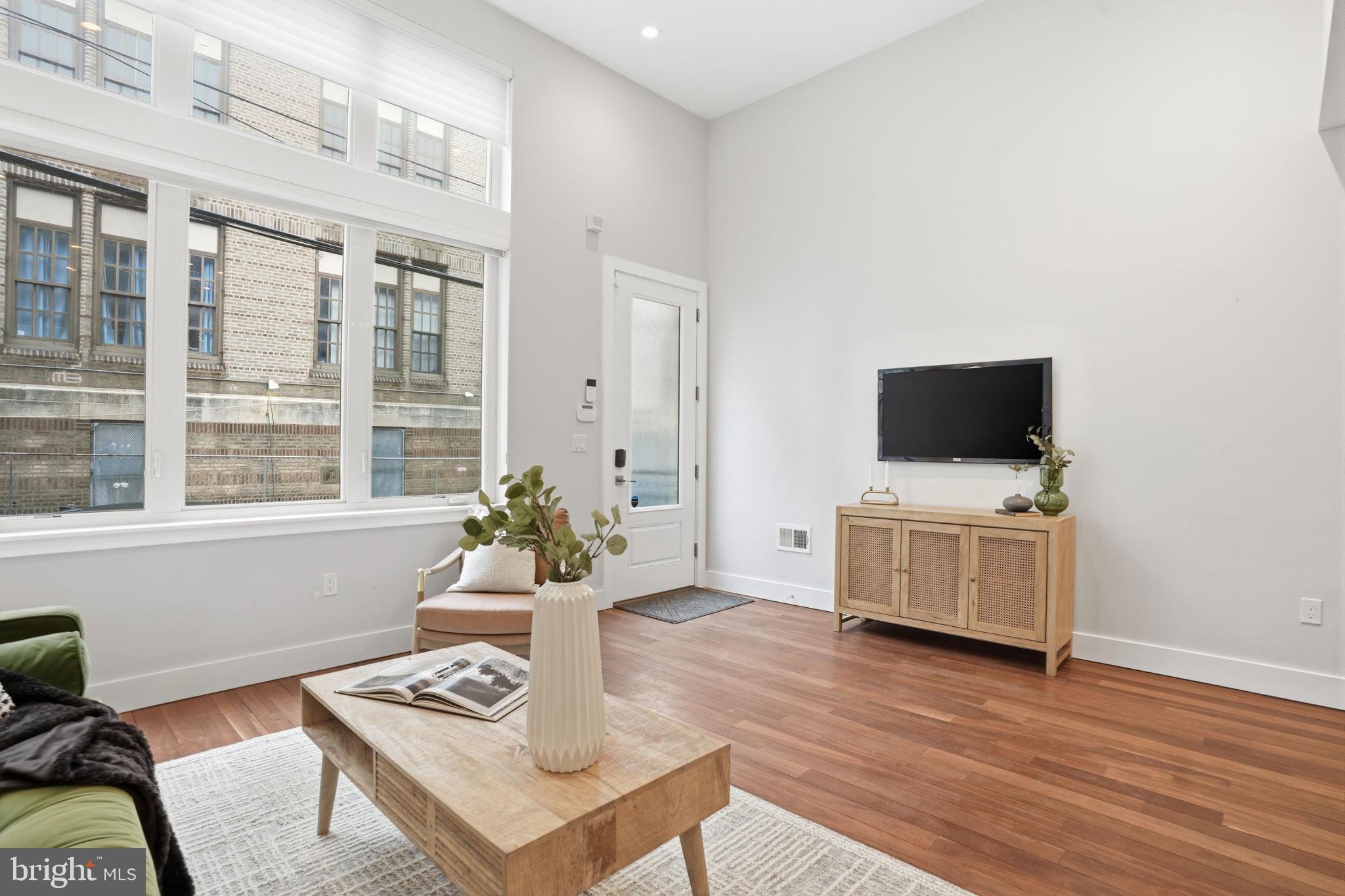 FAIRMOUNT - Residential