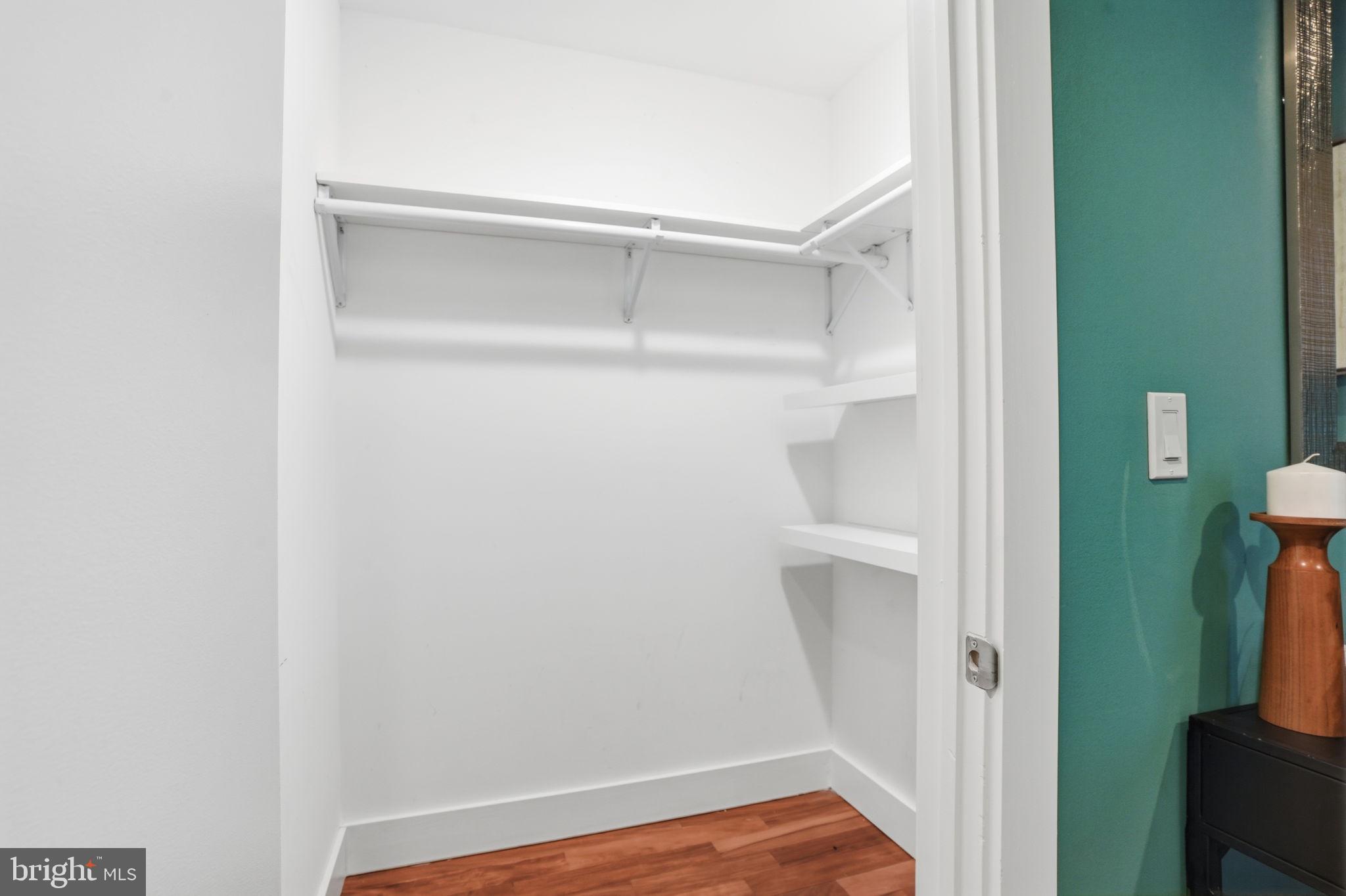 FAIRMOUNT - Residential