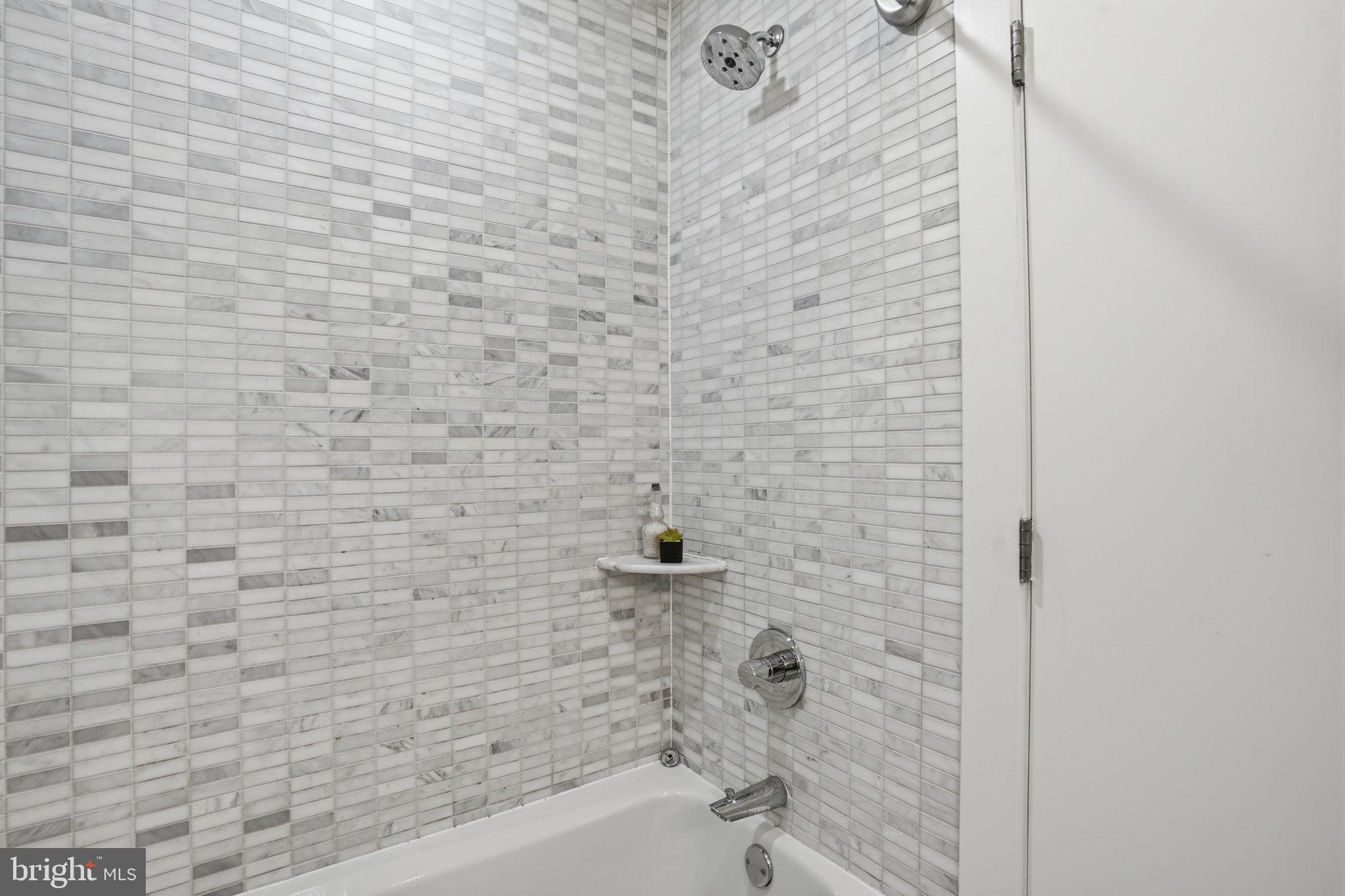 FAIRMOUNT - Residential