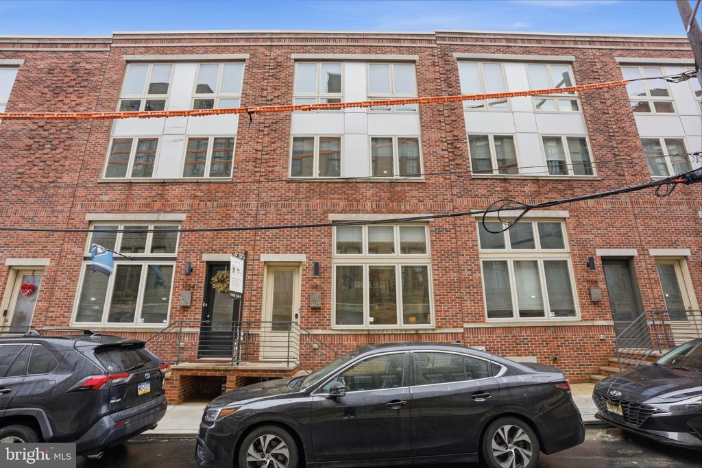 Photo of 1706 Folsom Street, PHILADELPHIA, PA 19130 (MLS # PAPH2580222)