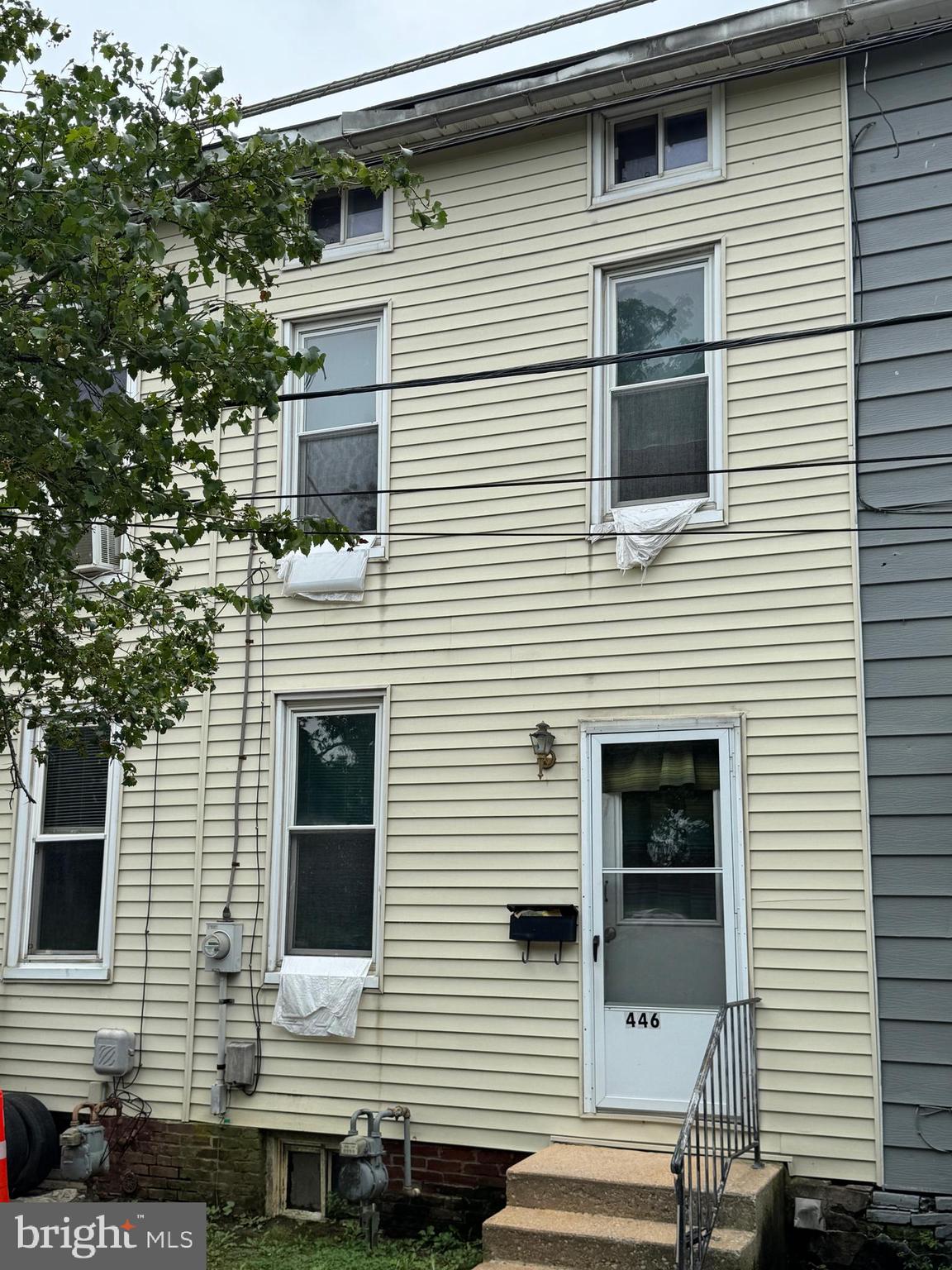 This property will be offered at Public Auction on Tuesday September 30, 2025 @ 6pm. The listing price is the opening bid only and in no way reflects the final sale price. 10% down due at auction, 2% transfer tax to be paid by the purchaser, real estate taxes prorated. This well located York investment property is ready for its next chapter! The main floor offers a cozy living room, an eat in kitchen, a spacious full bathroom, and a dedicated laundry room. Upstairs, you’ll find two bedrooms on the second floor and a third bedroom on the third floor. Additional amenities include off-street parking and easy access to Routes 30 & 83, plus it’s just steps from the local elementary school. Don’t miss this great chance to grow your portfolio or start your real estate investment journey! ALL CONTENTS OF THE HOME WILL BE INCLUDED IN THE SALE.