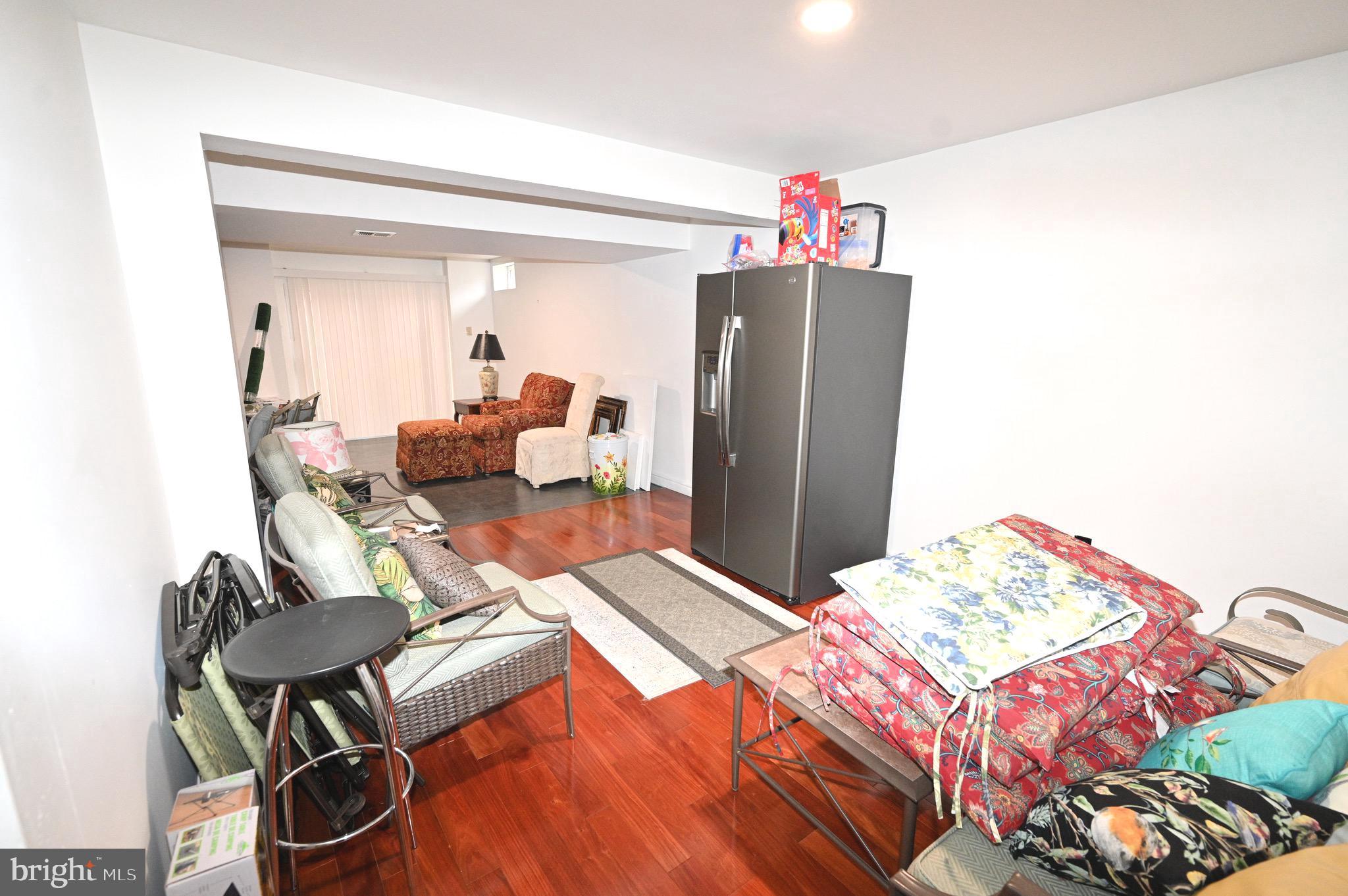 EARNSHAW ESTATES - Residential