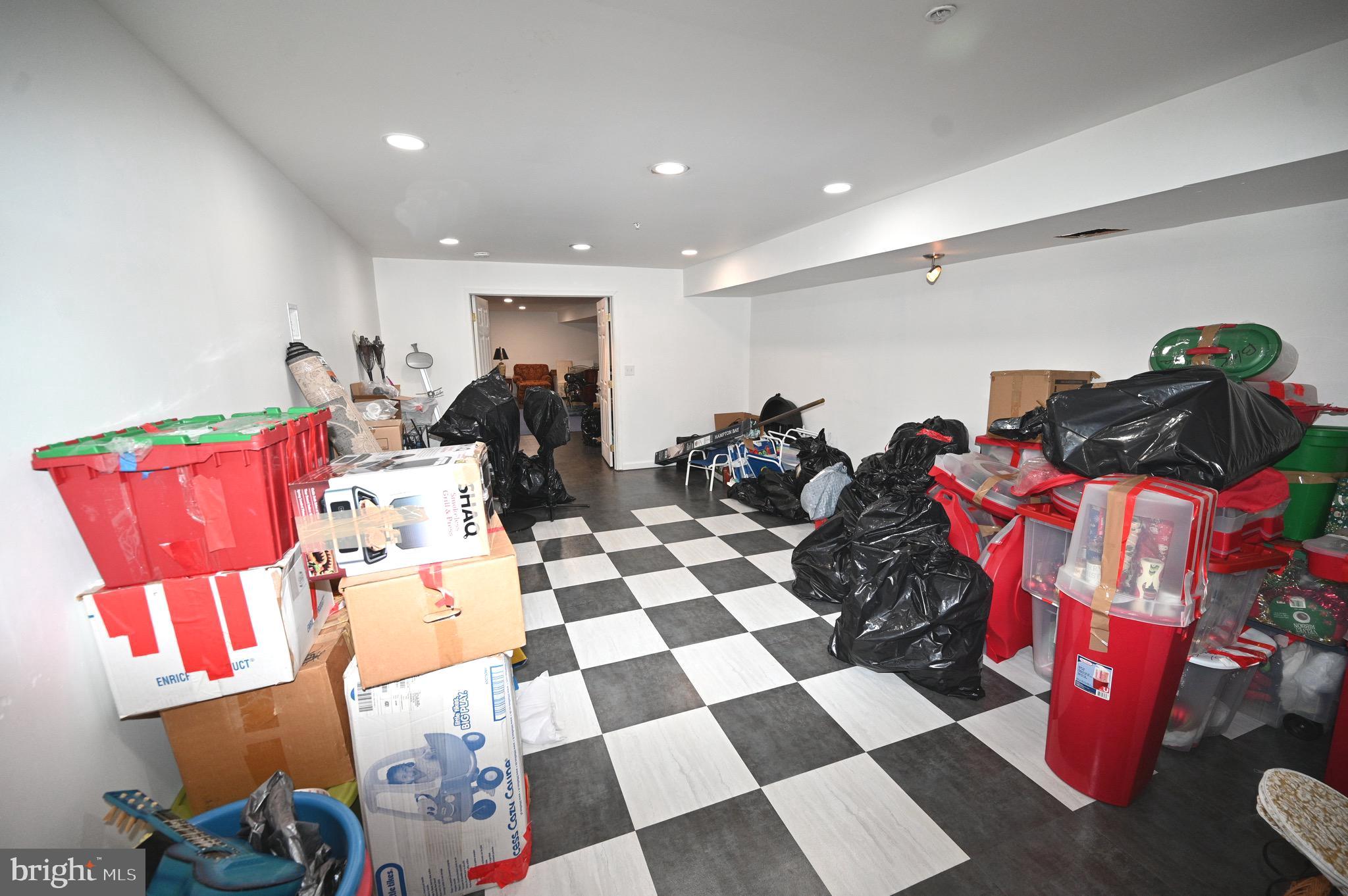 EARNSHAW ESTATES - Residential