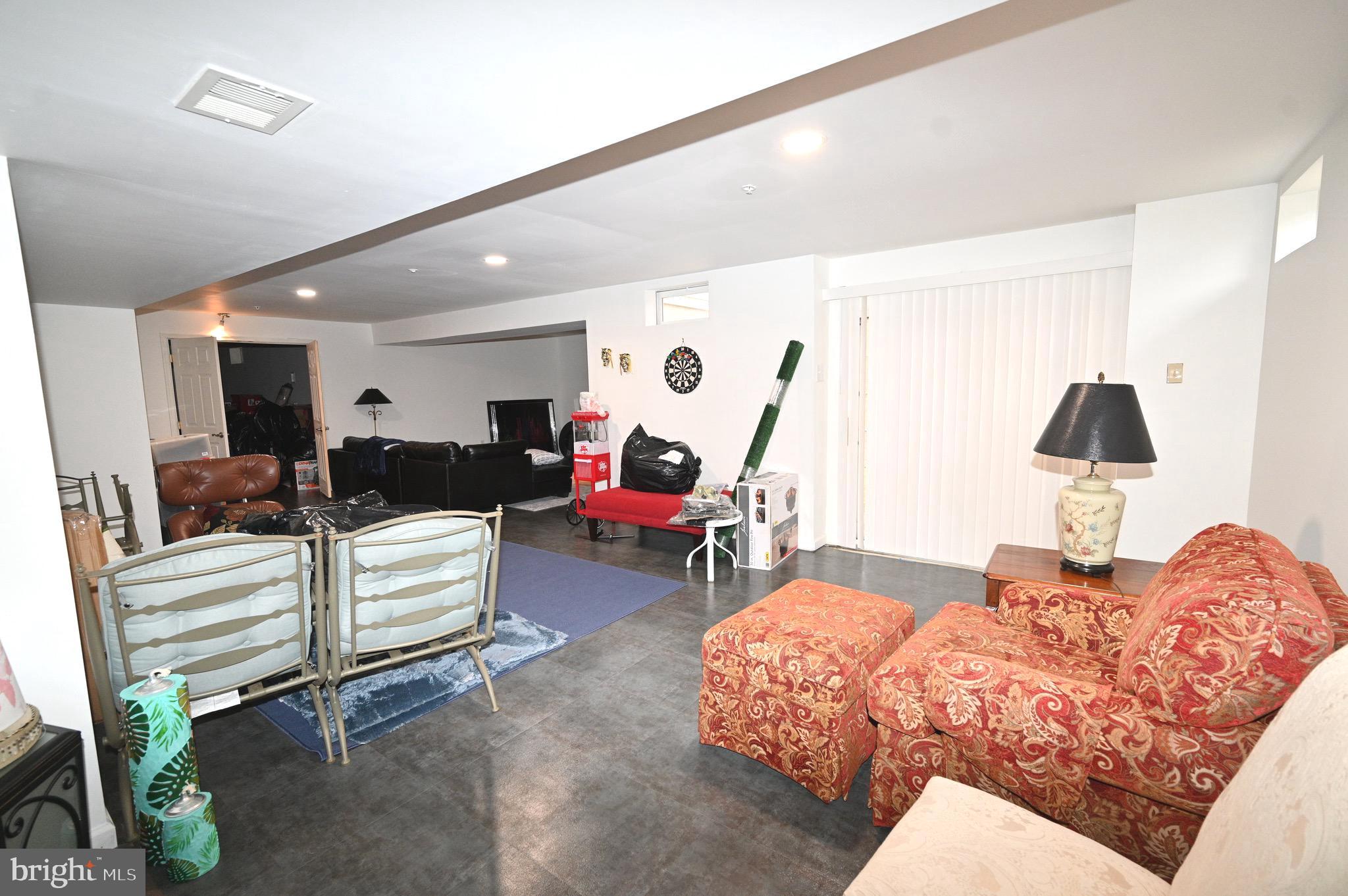 EARNSHAW ESTATES - Residential