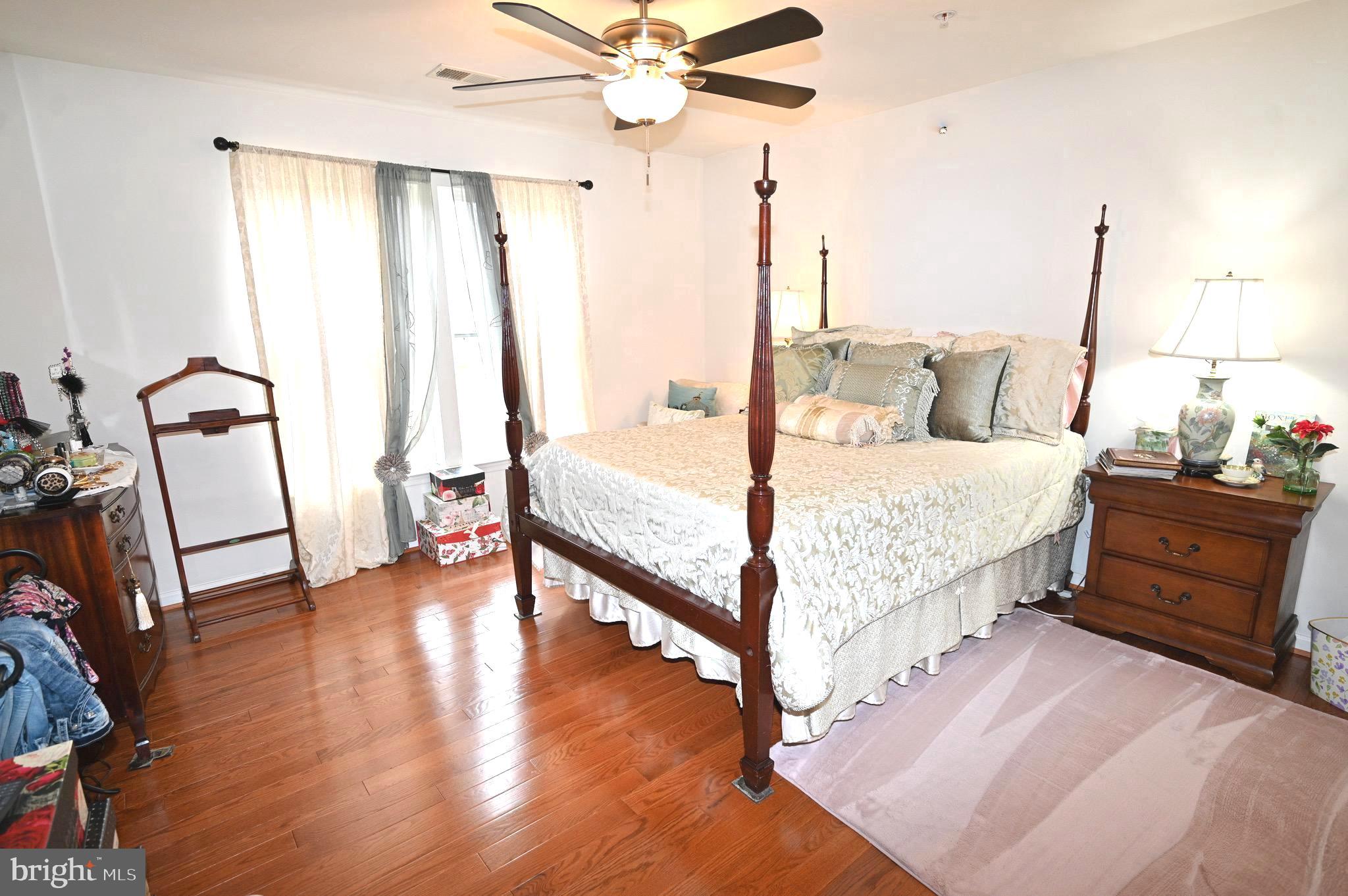 EARNSHAW ESTATES - Residential