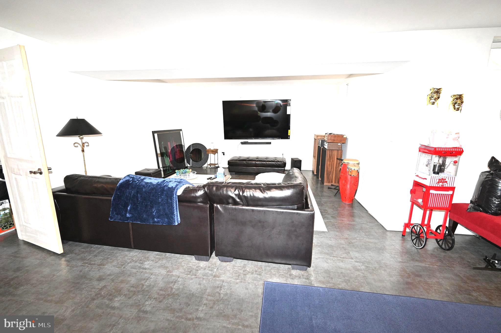 EARNSHAW ESTATES - Residential