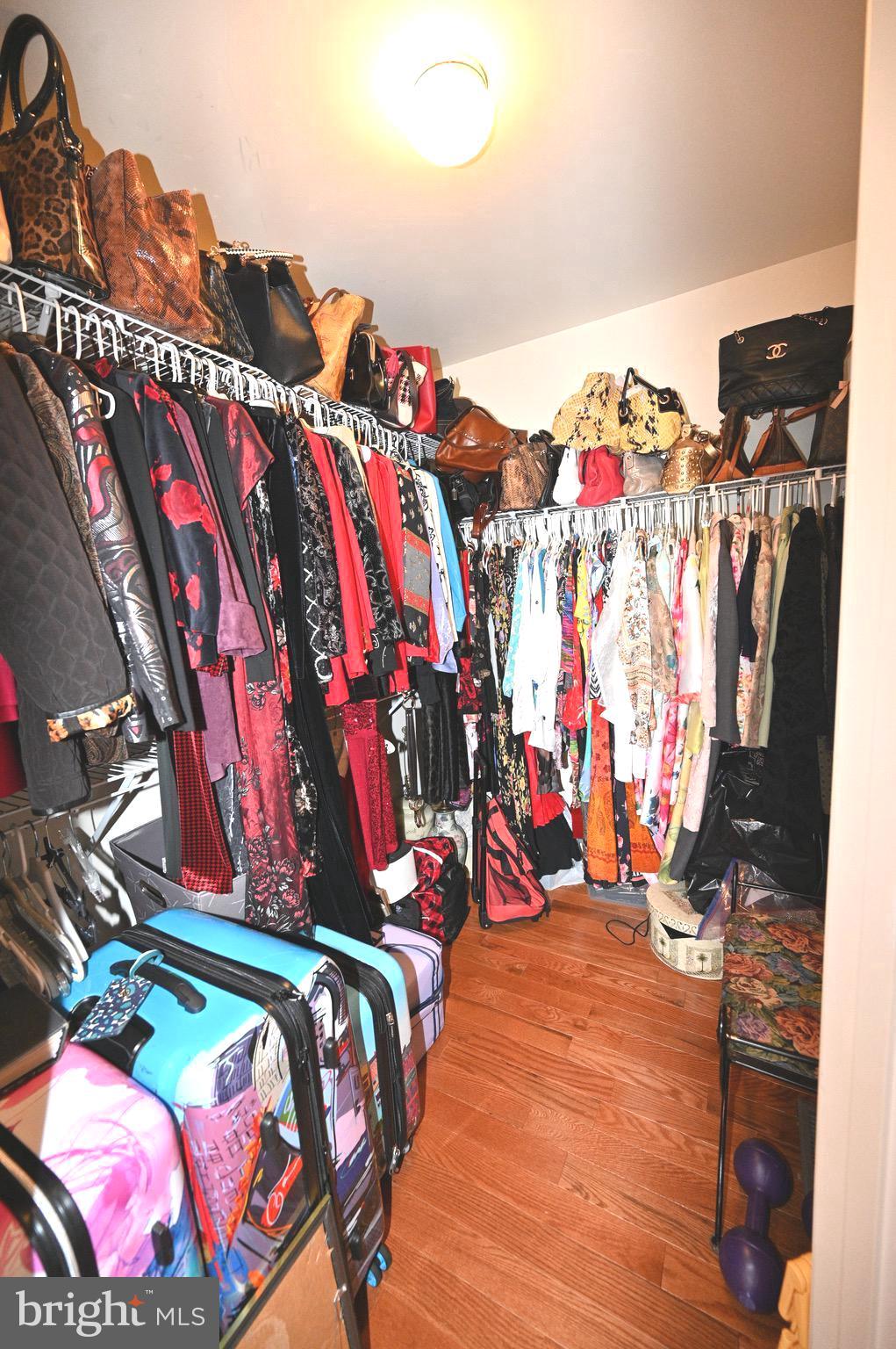 EARNSHAW ESTATES - Residential