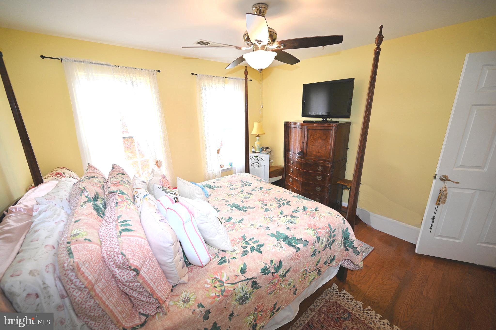 EARNSHAW ESTATES - Residential