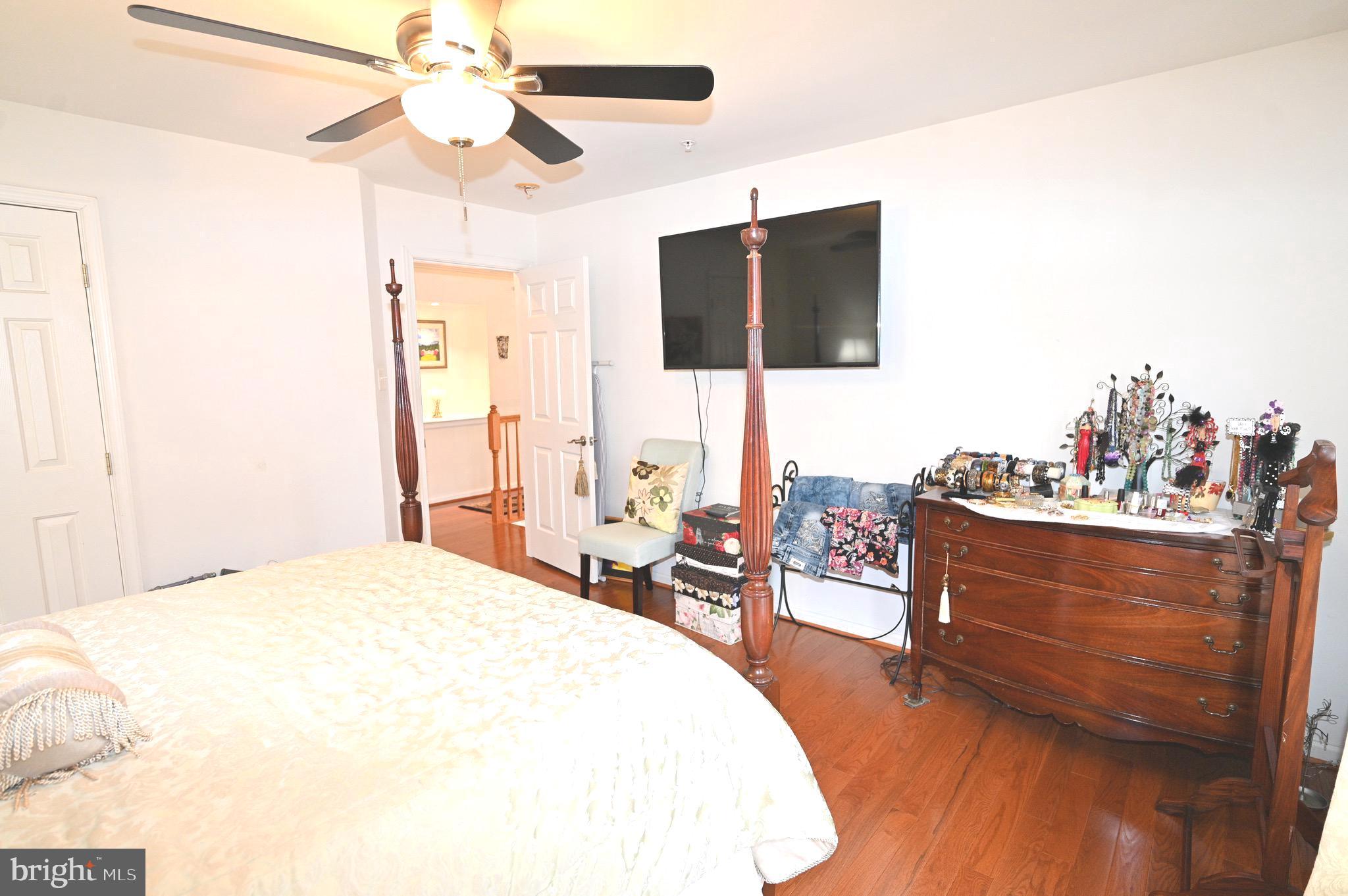 EARNSHAW ESTATES - Residential