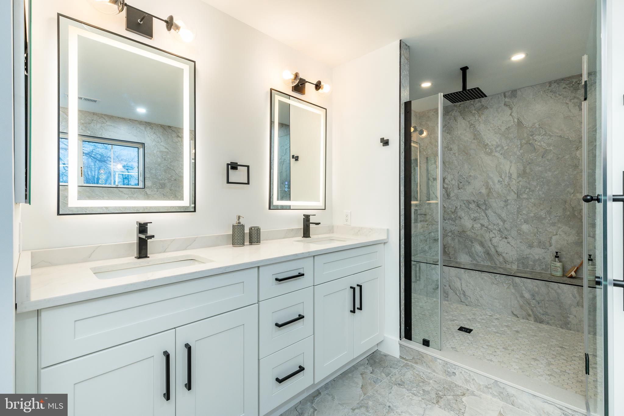 CHURCHVILLE MANOR - Residential