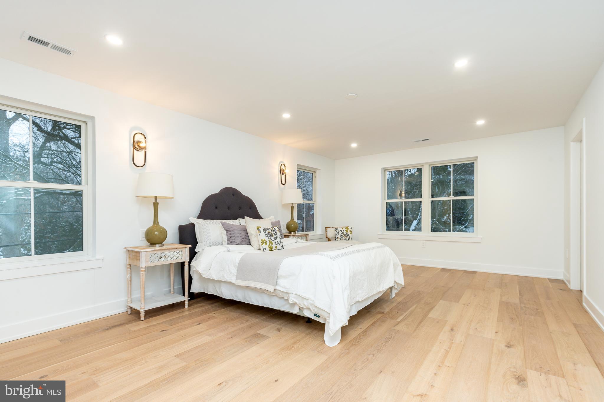 CHURCHVILLE MANOR - Residential