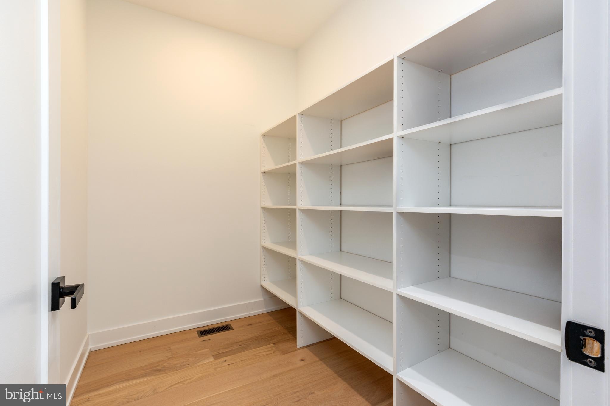 CHURCHVILLE MANOR - Residential