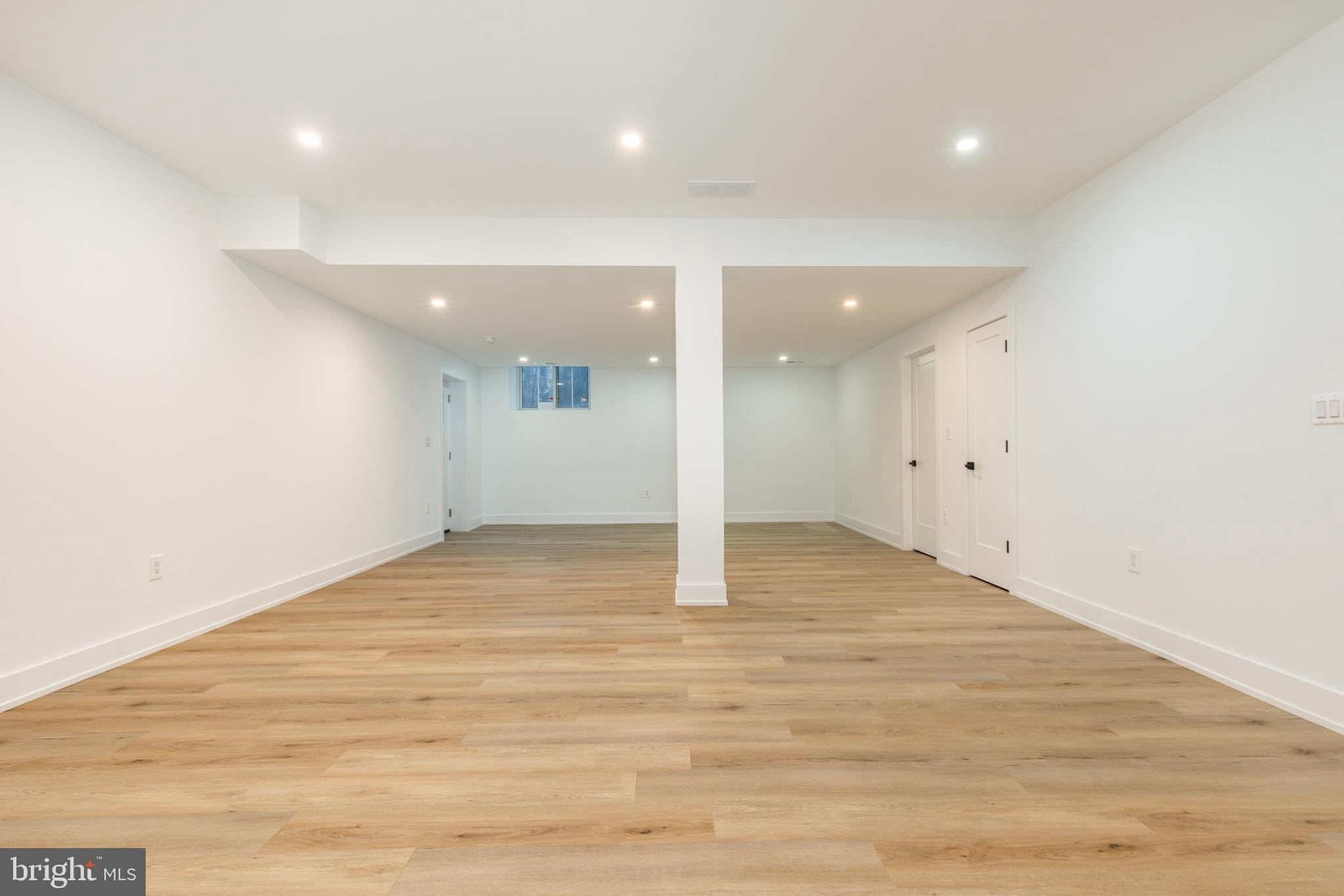 CHURCHVILLE MANOR - Residential